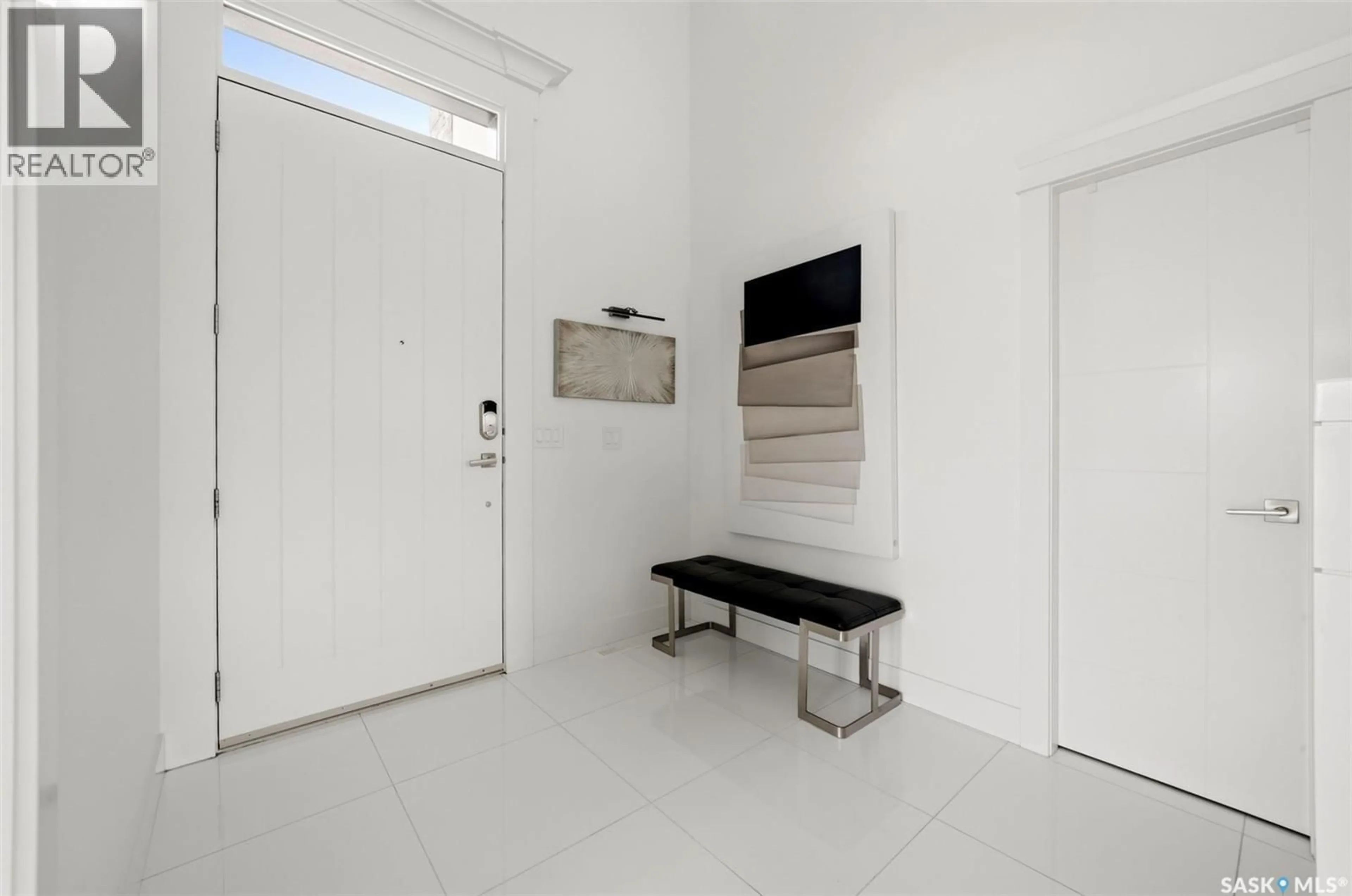 Indoor entryway for 44 LOTT ROAD, White City Saskatchewan S4L5B1