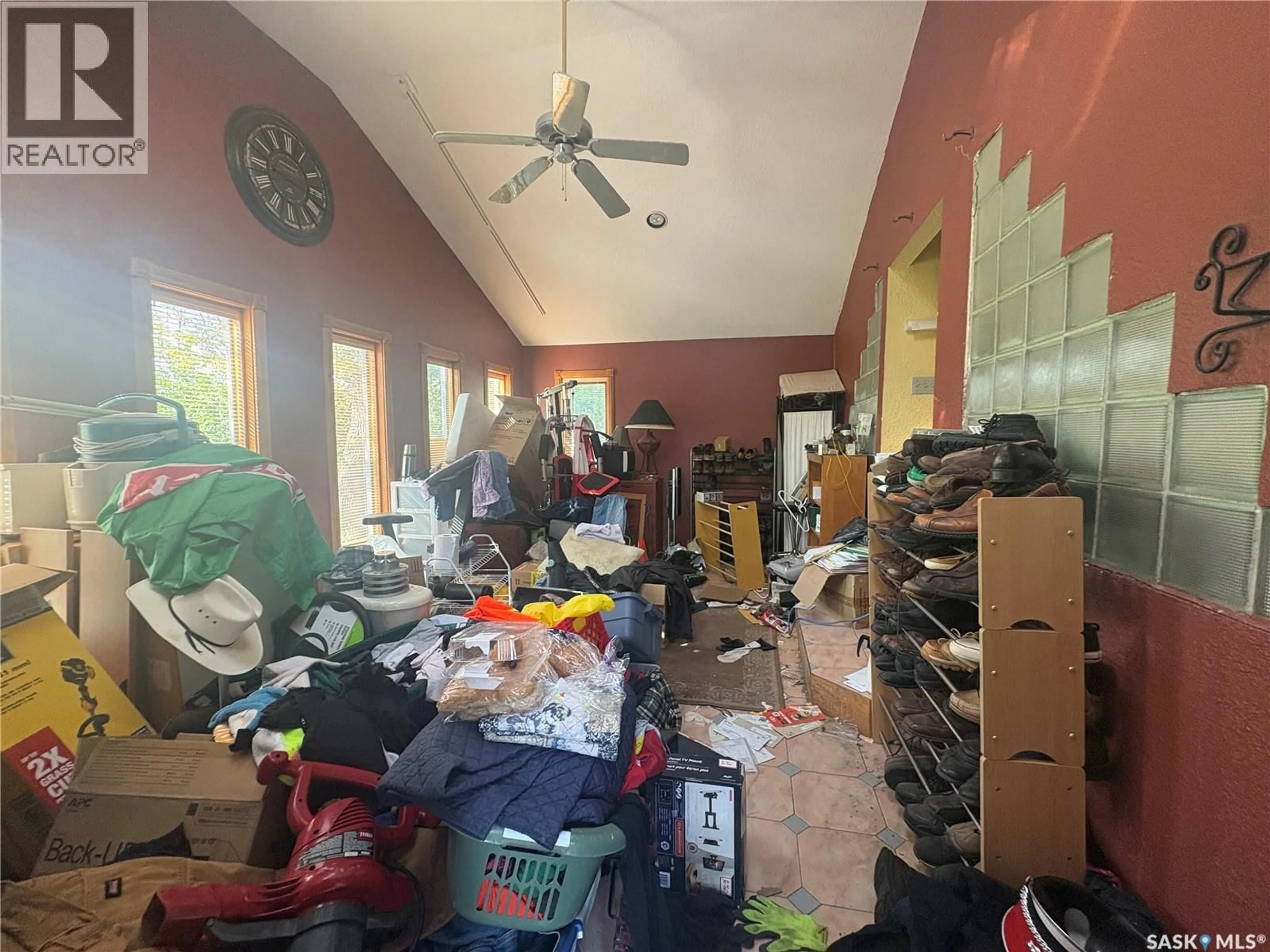 A pic of a room for 7 CHARLES CRESCENT, Regina Saskatchewan S4T5X3