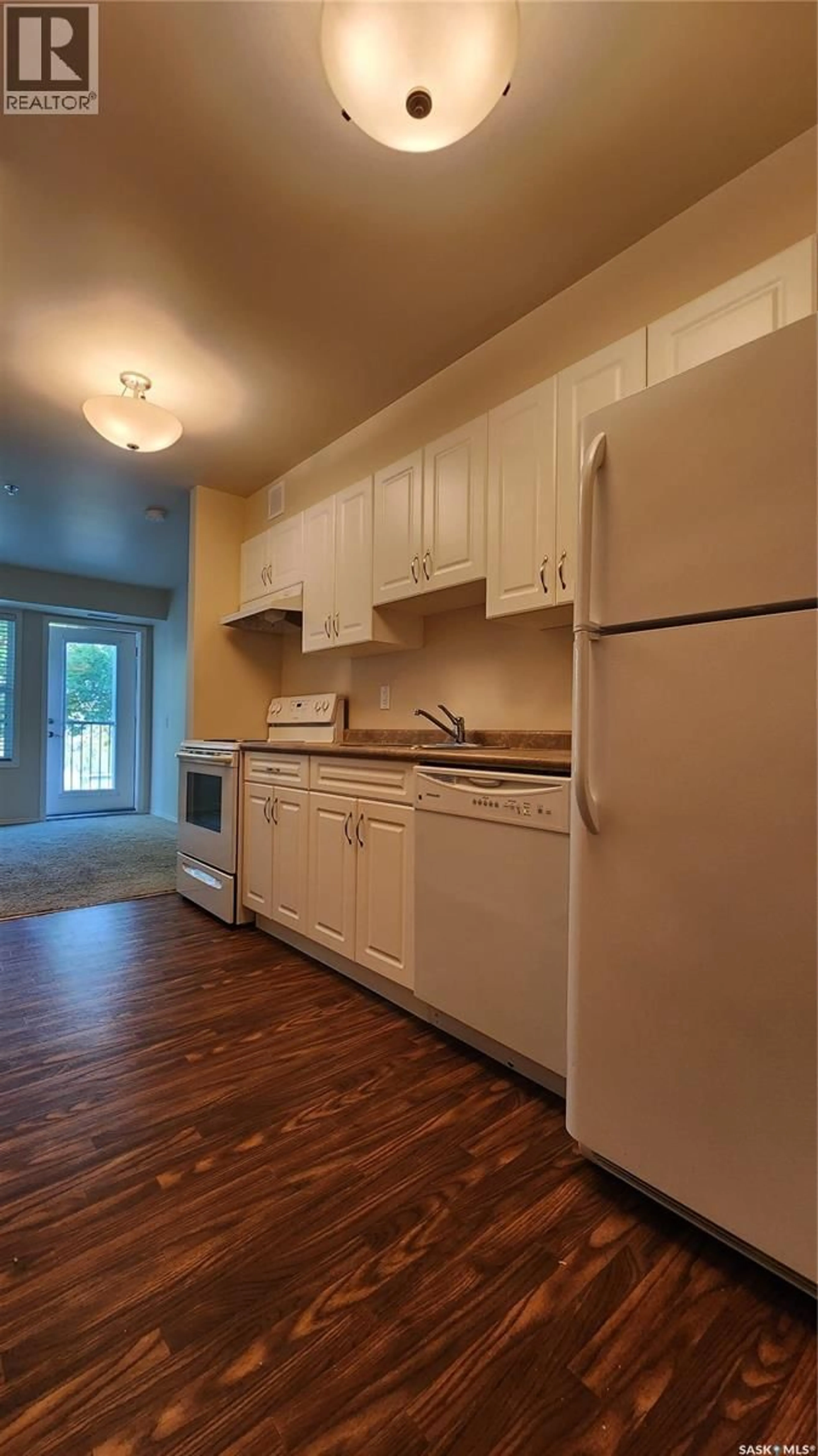 Standard kitchen, unknown for 209 - 680 7TH AVENUE, Melville Saskatchewan S0A2P0