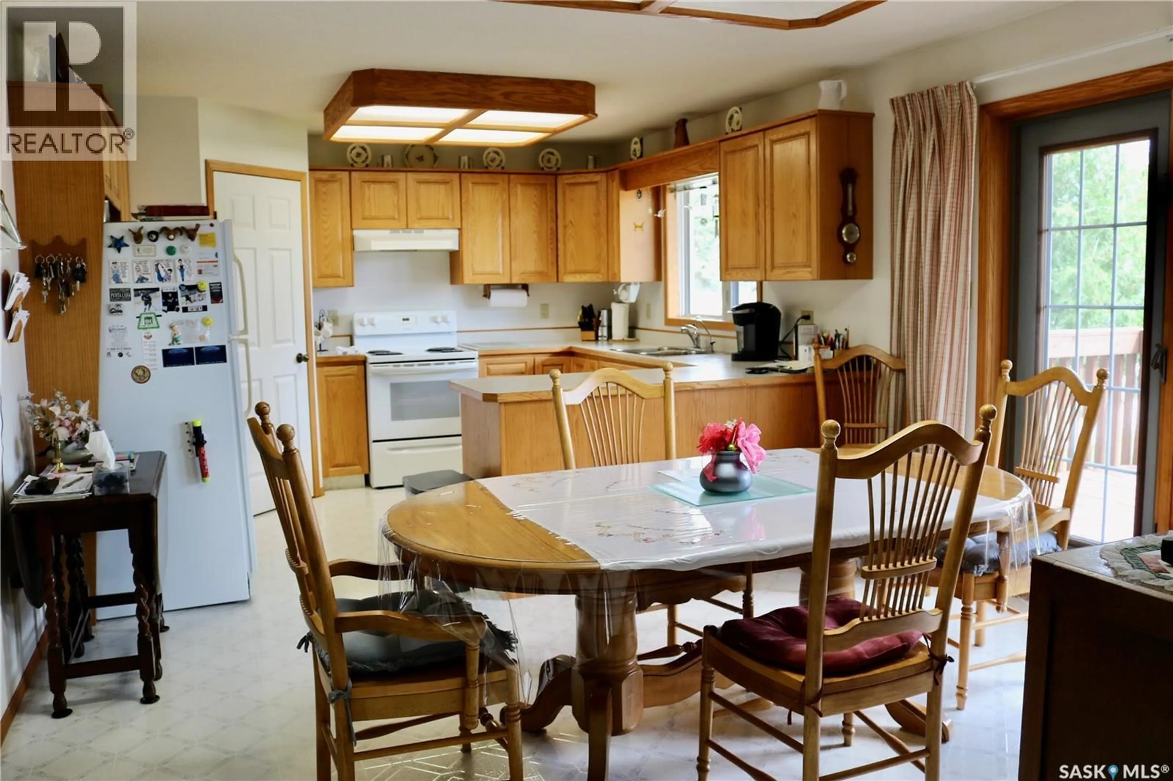 Standard kitchen, unknown for 126 MOOSE MOUNTAIN PLACE, Moosomin Saskatchewan S0G3N0