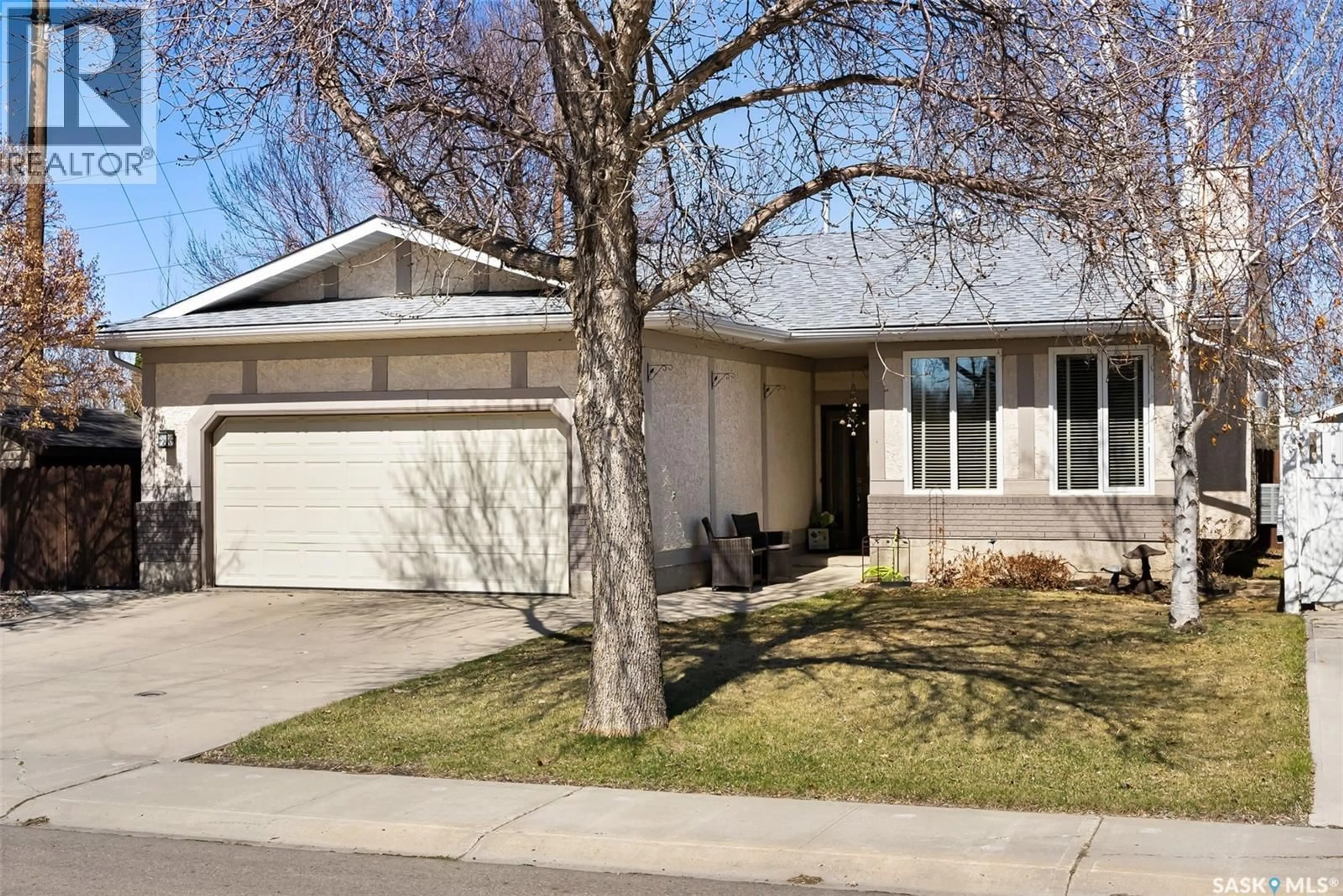 Home with vinyl exterior material, street for 3246 MARGARET ROAD, Regina Saskatchewan S4V1G6