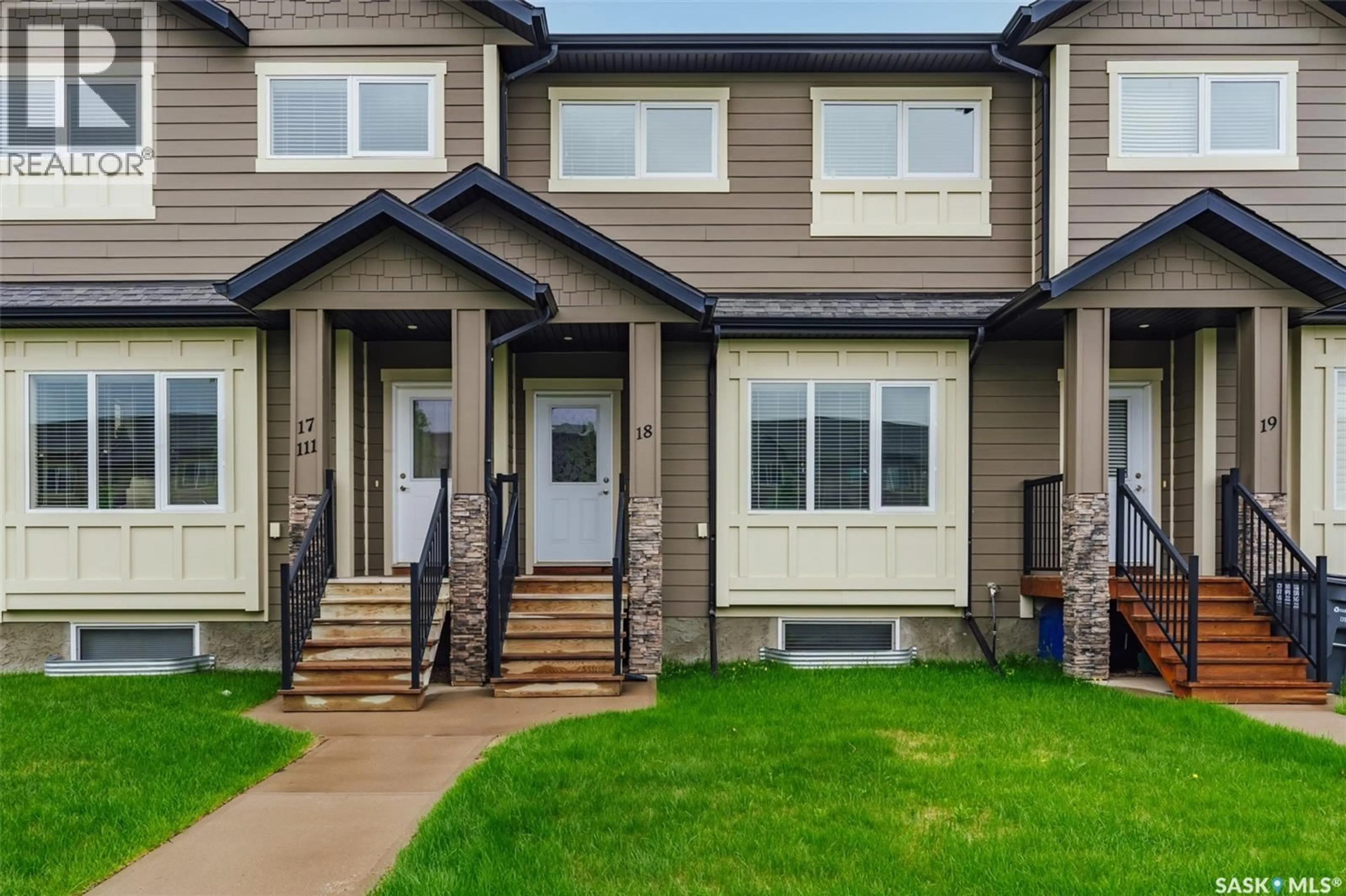 Home with vinyl exterior material, street for N - 18 111 ROSEWOOD GATE, Saskatoon Saskatchewan S7V0E5
