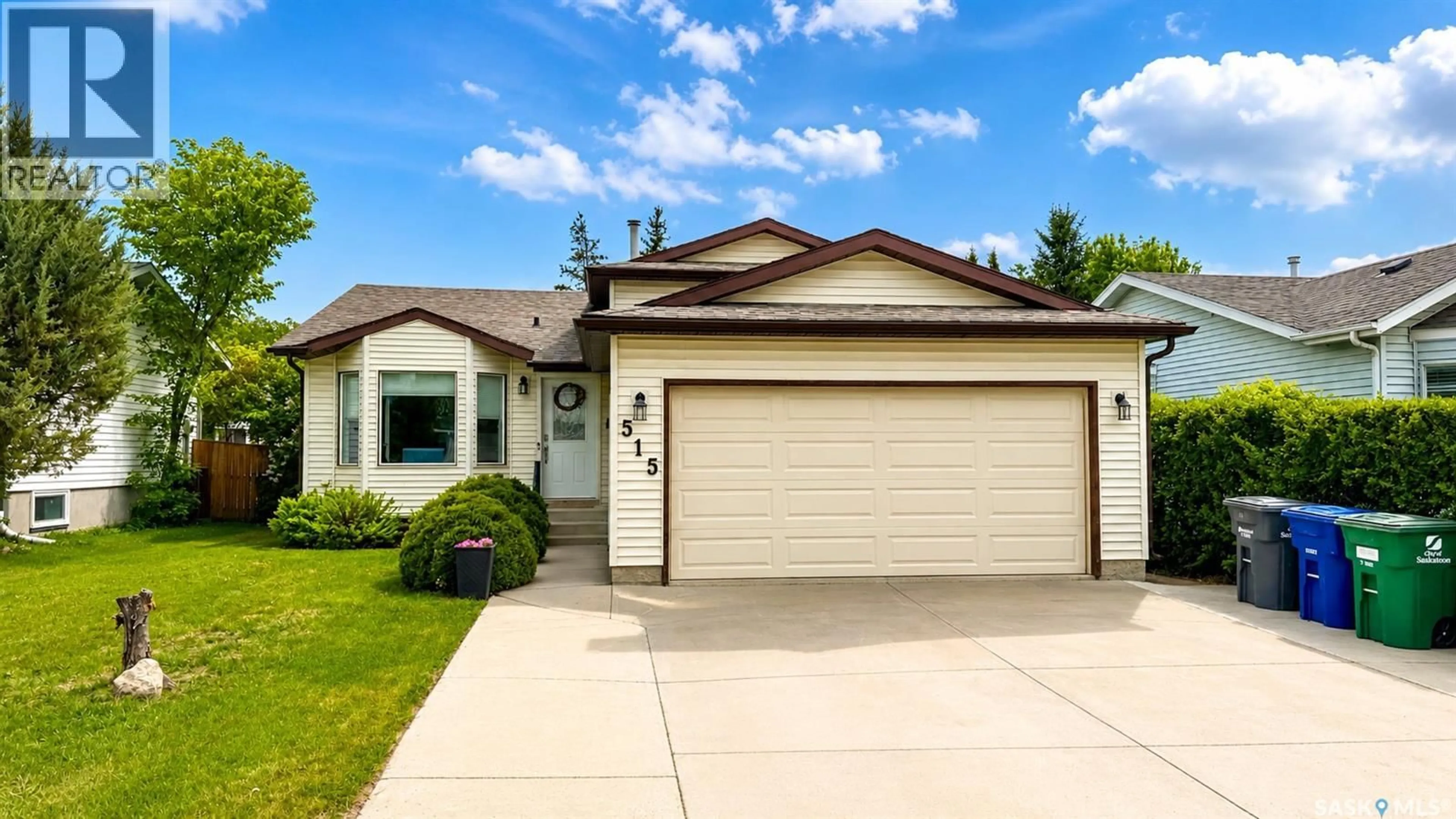 Home with vinyl exterior material, street for 515 NEMEIBEN ROAD, Saskatoon Saskatchewan S7J5G6
