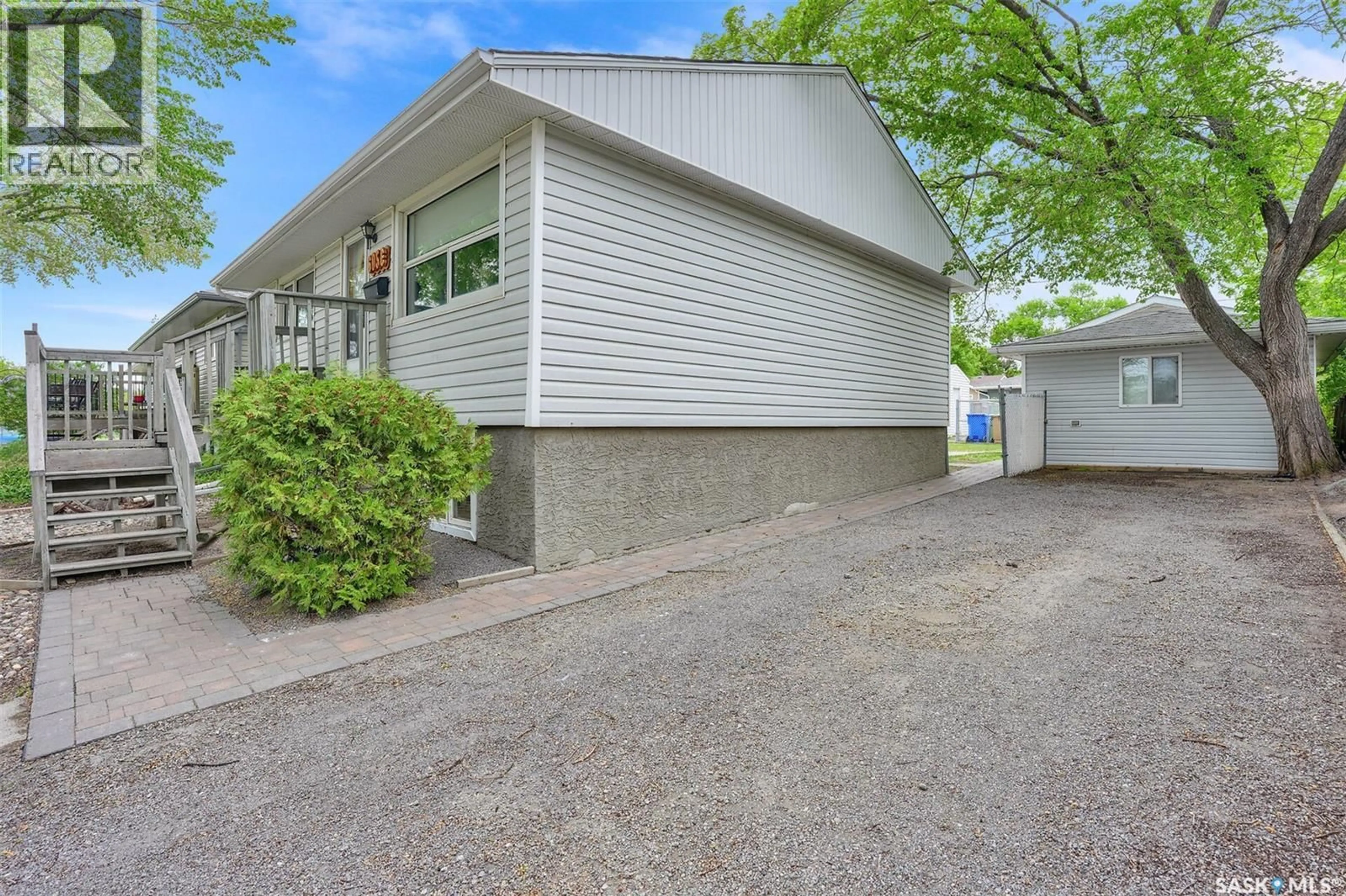 Unknown for 605 COLLEGE AVENUE, Regina Saskatchewan S4N0W3