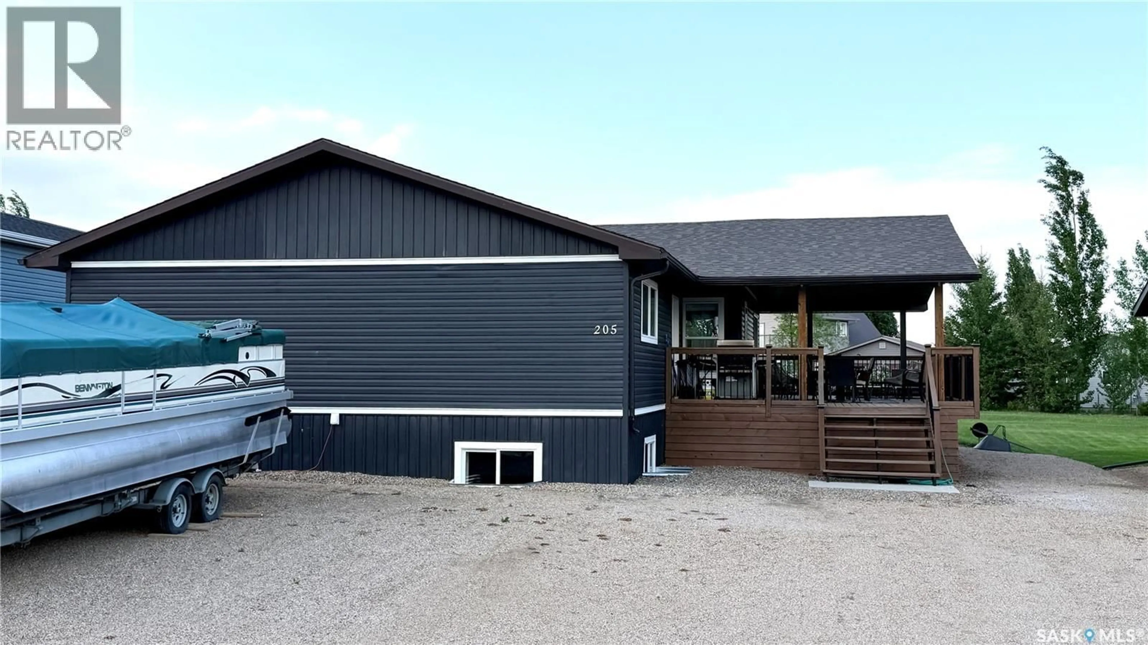 Home with vinyl exterior material, building for 205 RUBY DRIVE, Diefenbaker Lake Saskatchewan S0L1Z0