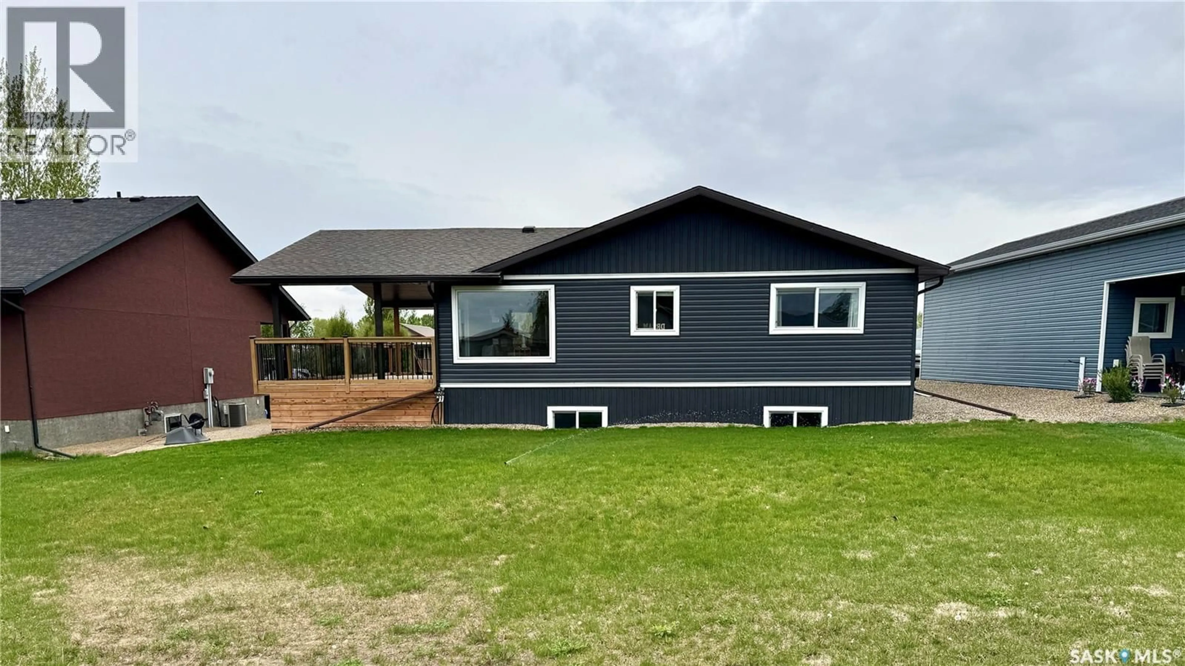 Home with vinyl exterior material, building for 205 RUBY DRIVE, Diefenbaker Lake Saskatchewan S0L1Z0
