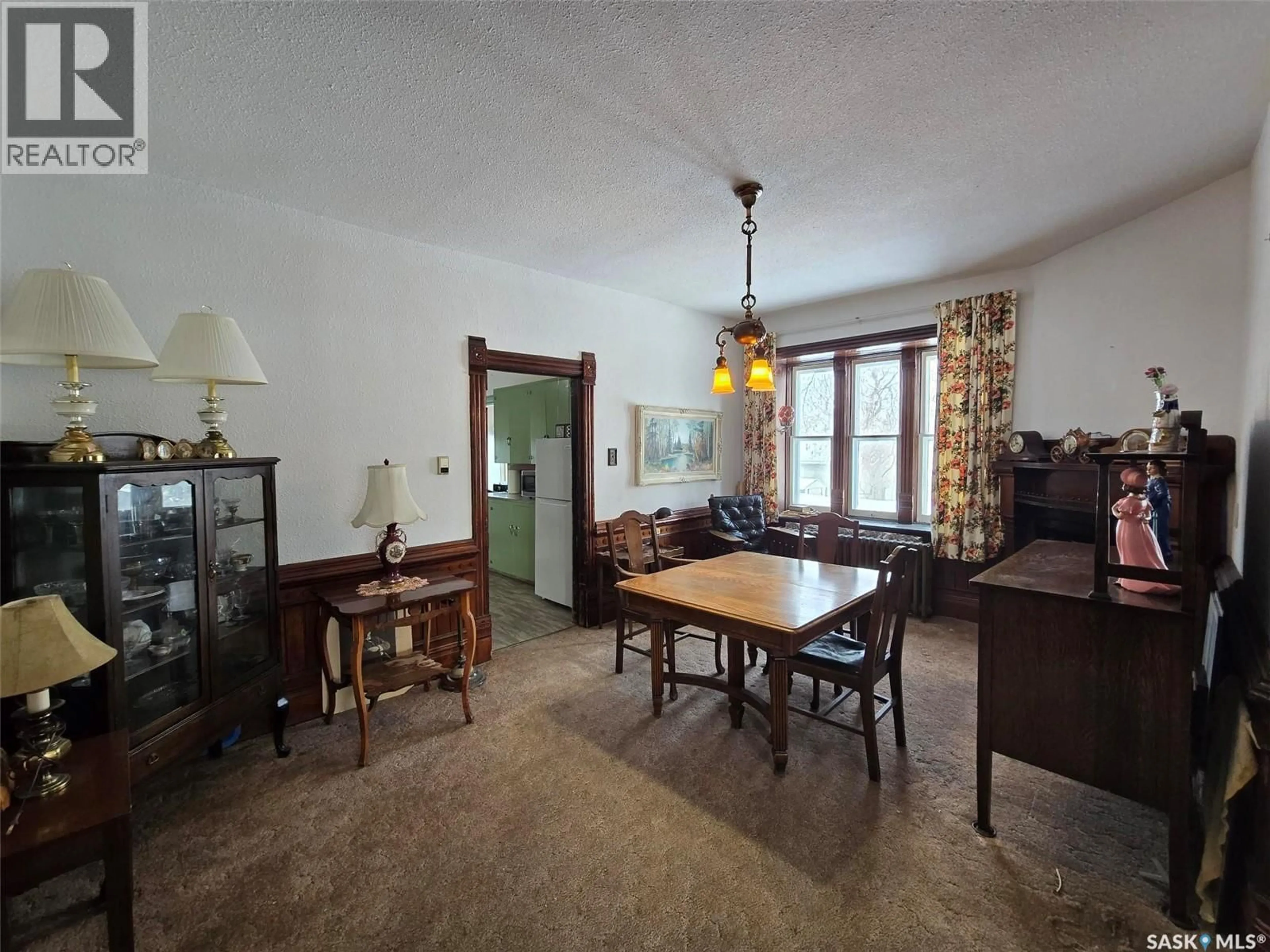 Dining room, floor is not visible for 934 MAIN STREET, Broadview Saskatchewan S0G0K0