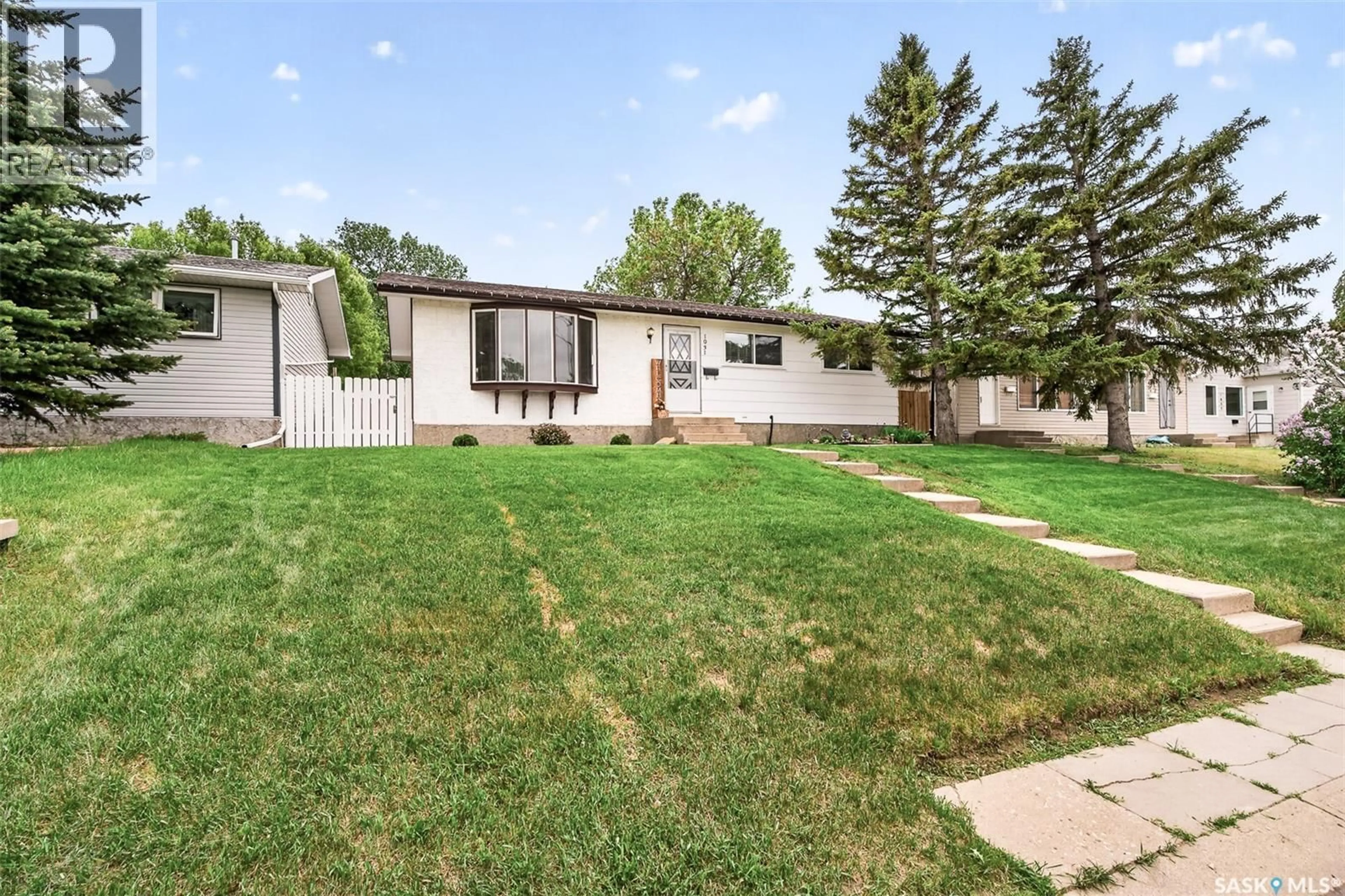 Unknown for 1031 ROSS STREET, Moose Jaw Saskatchewan S6H7H4