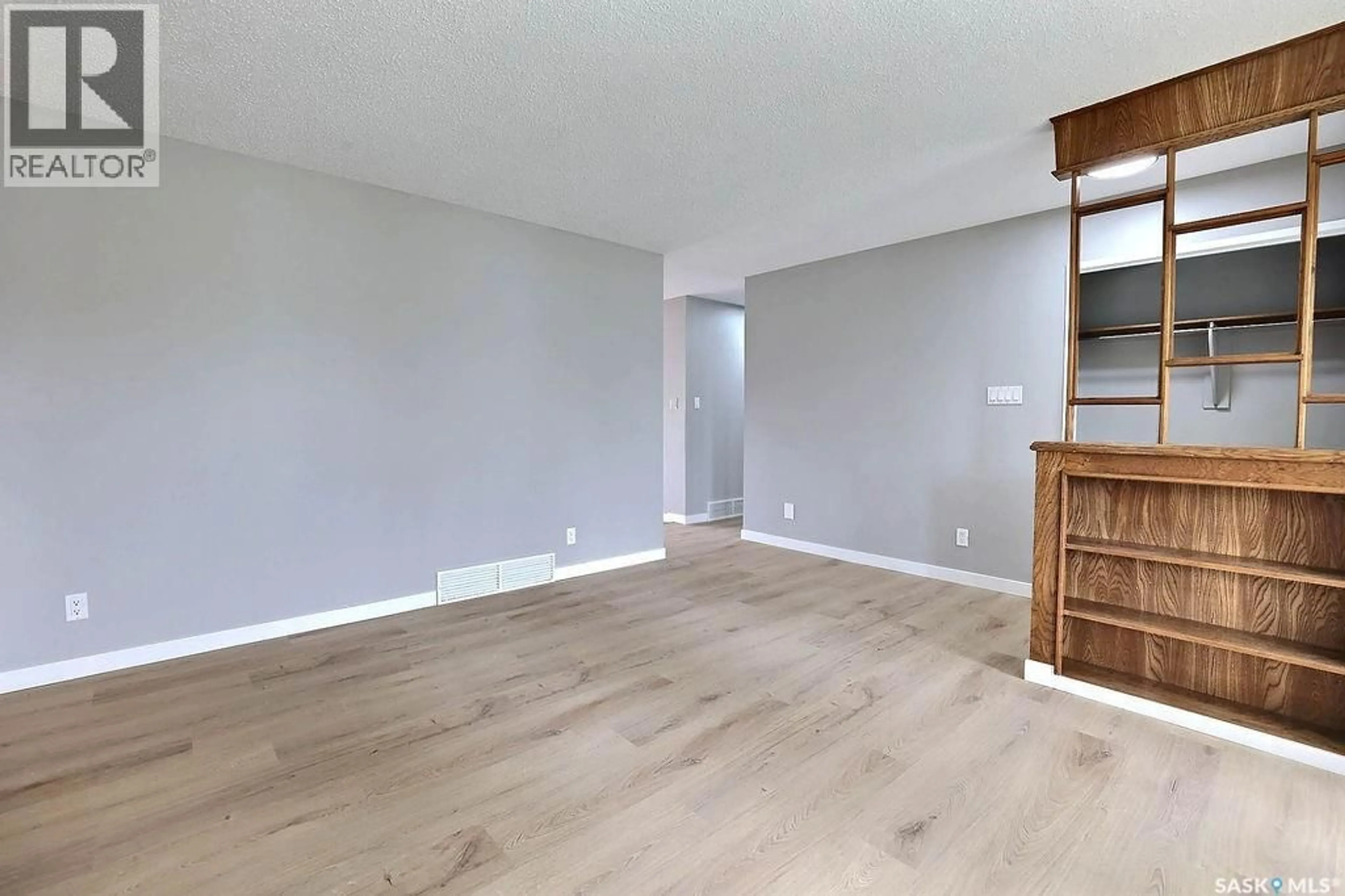 A pic of a room for 35 CHASE CRESCENT, Regina Saskatchewan S4R7Y3