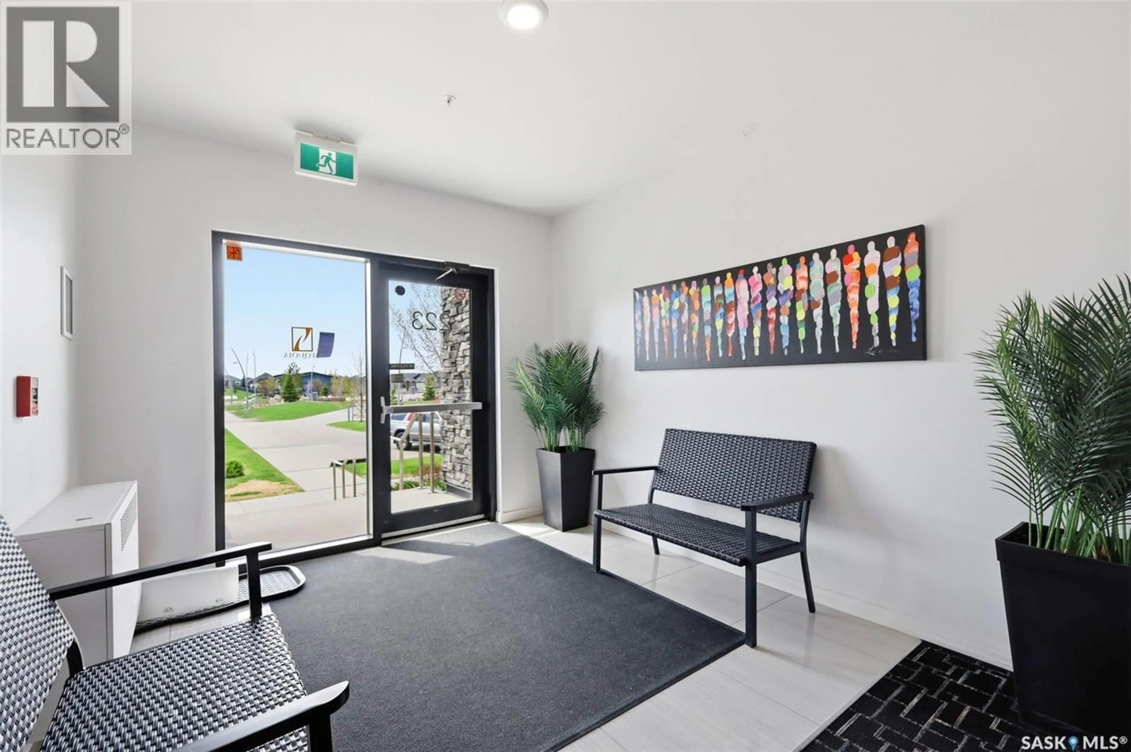 Indoor foyer for 316 223 EVERGREEN SQUARE, Saskatoon Saskatchewan S7W0W2