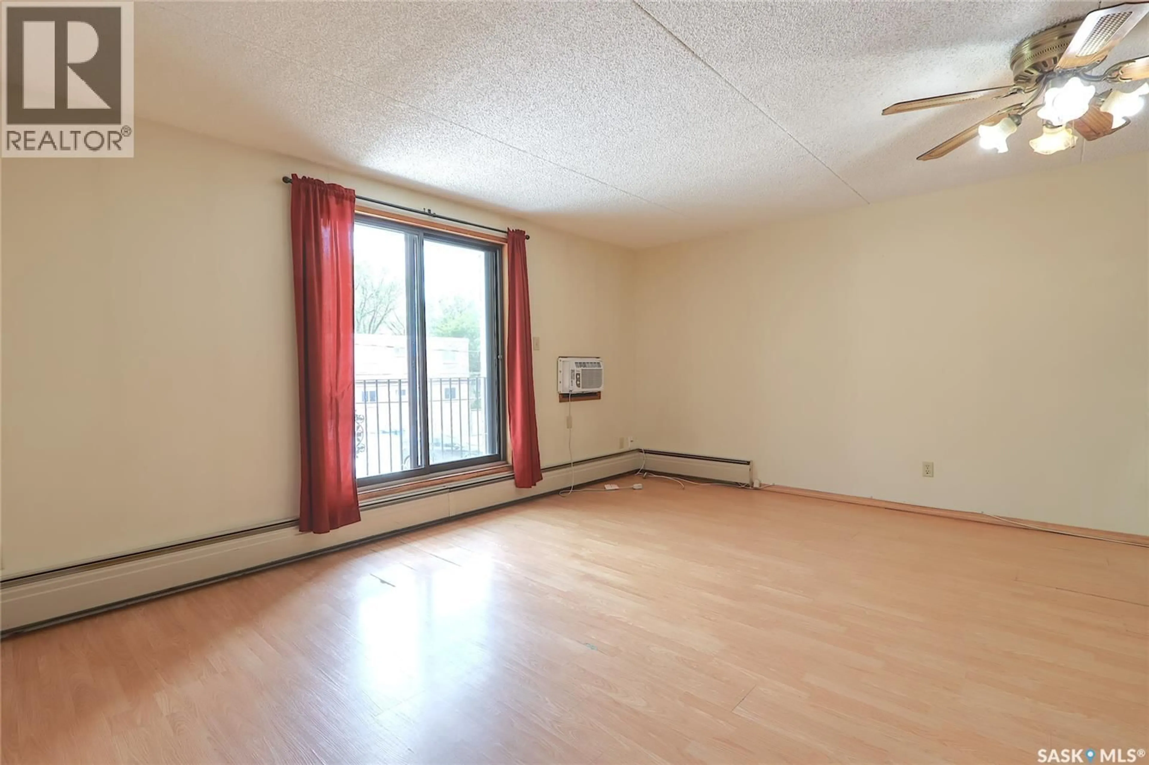 A pic of a room for 107 - 2125 OSLER STREET, Regina Saskatchewan S4P4G9