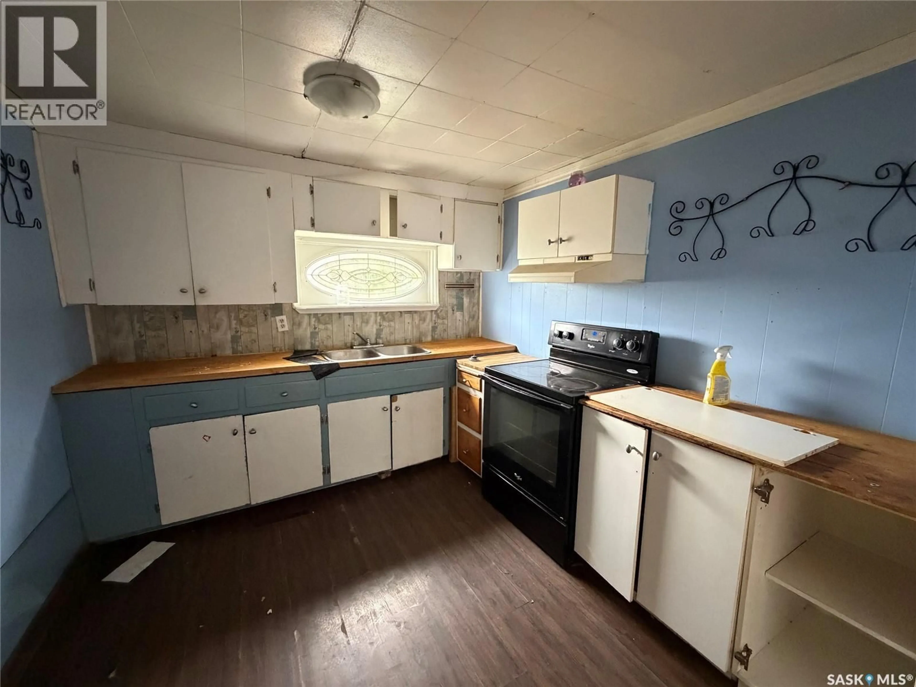 Standard kitchen, unknown for 107 MAIN STREET, Shell Lake Saskatchewan S0J2G0