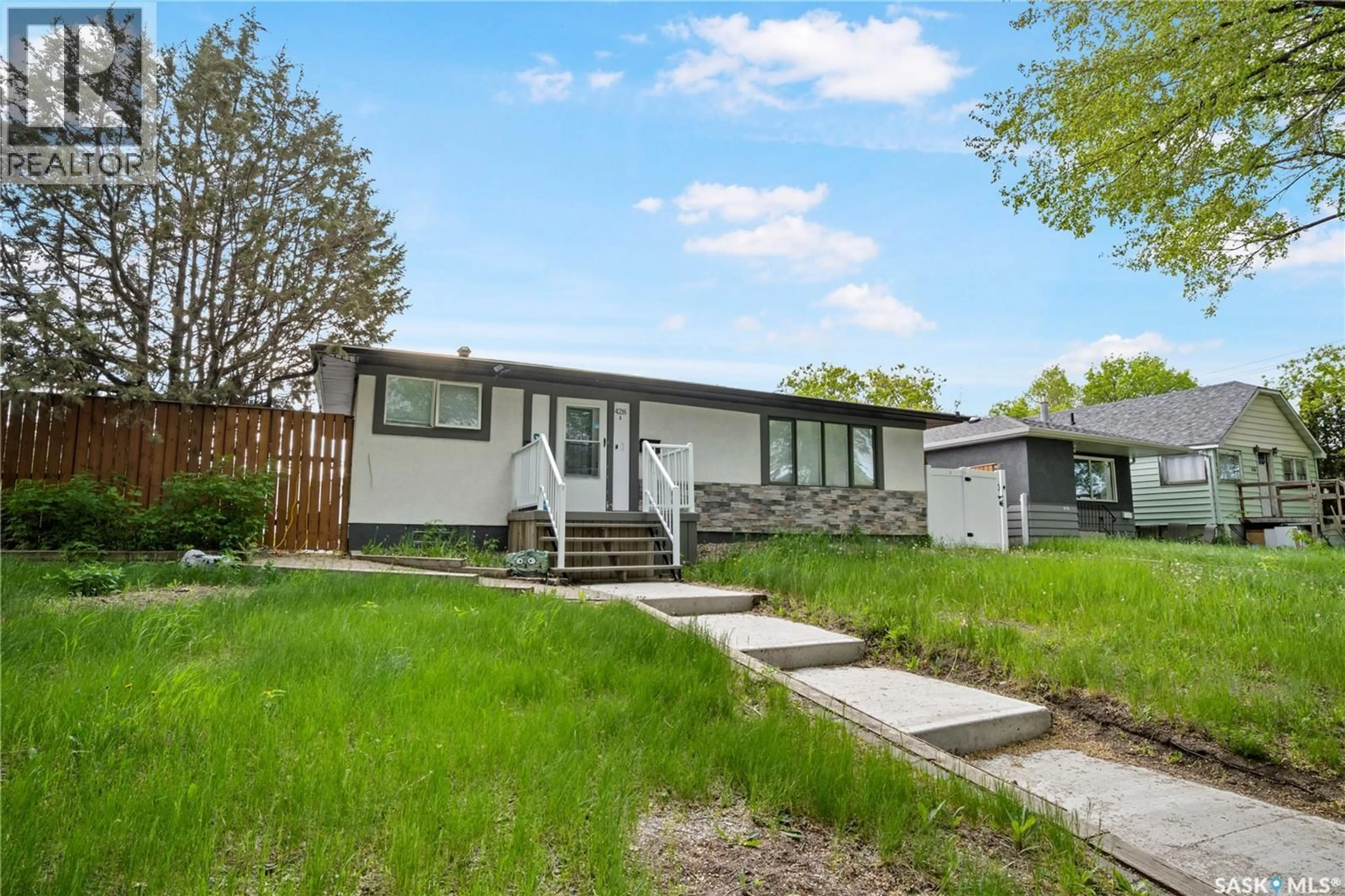 Home with vinyl exterior material, street for 428 SCARTH STREET, Regina Saskatchewan S4R2C5