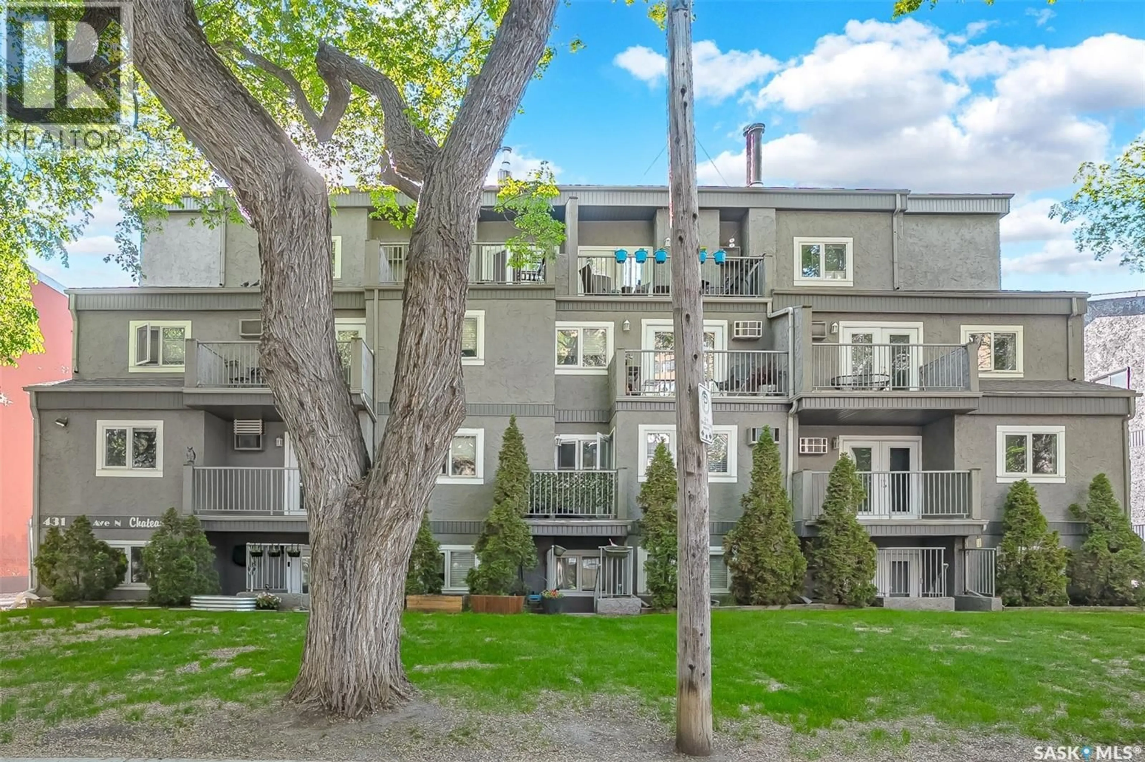 Patio, street for N - 201 431 4TH AVENUE, Saskatoon Saskatchewan S7K2M4