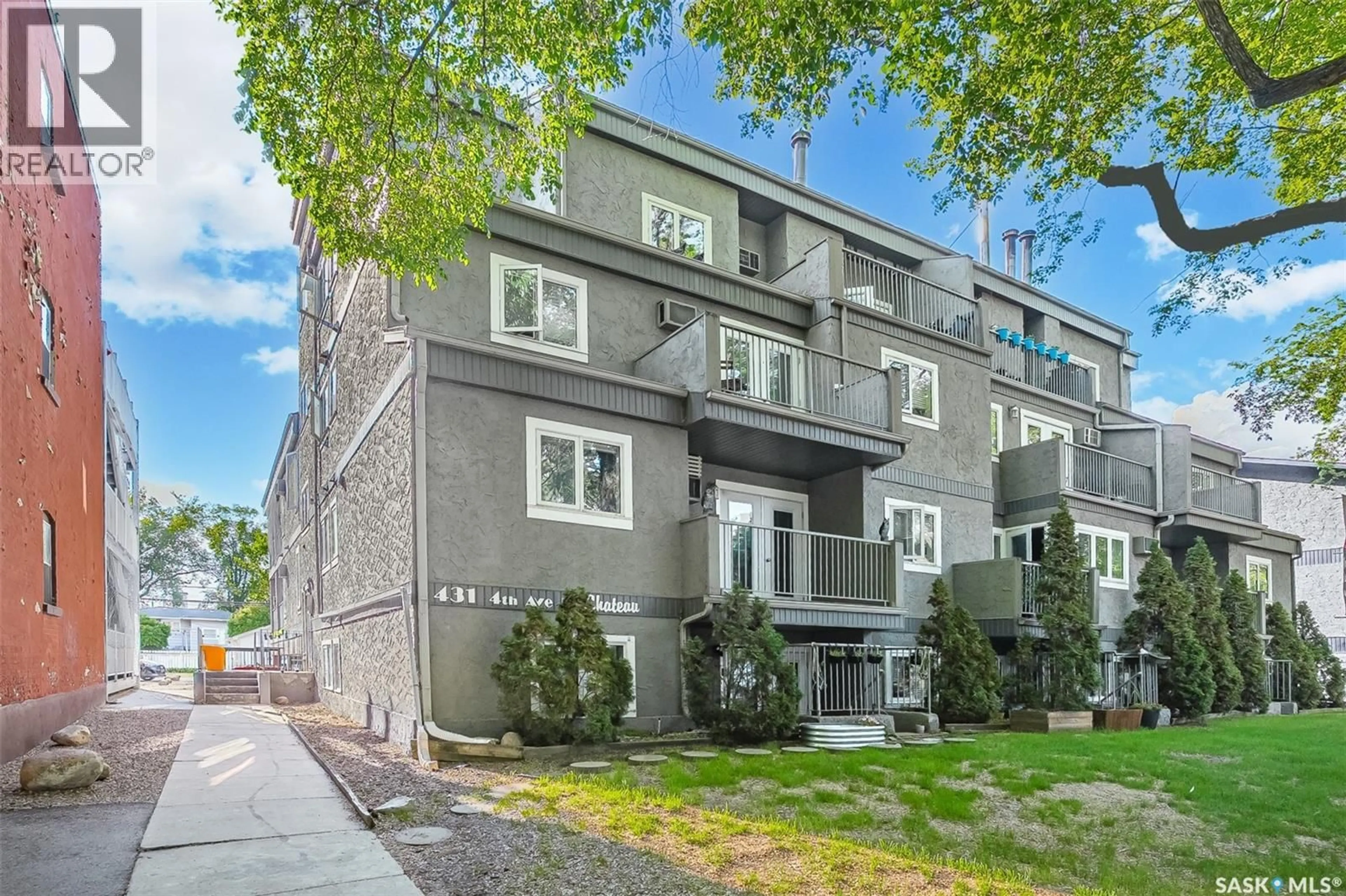 Patio, street for N - 201 431 4TH AVENUE, Saskatoon Saskatchewan S7K2M4
