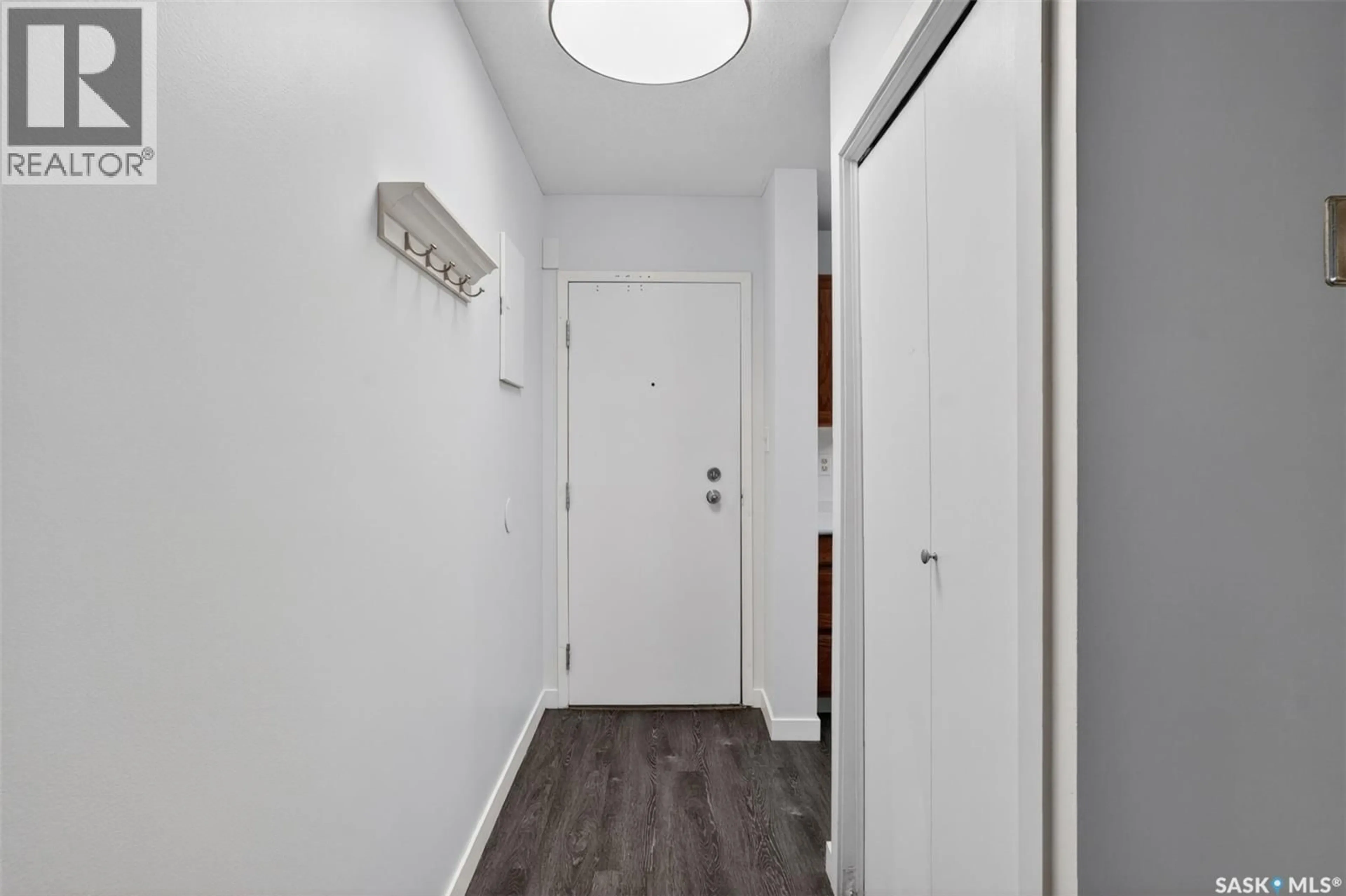 Indoor entryway for N - 201 431 4TH AVENUE, Saskatoon Saskatchewan S7K2M4