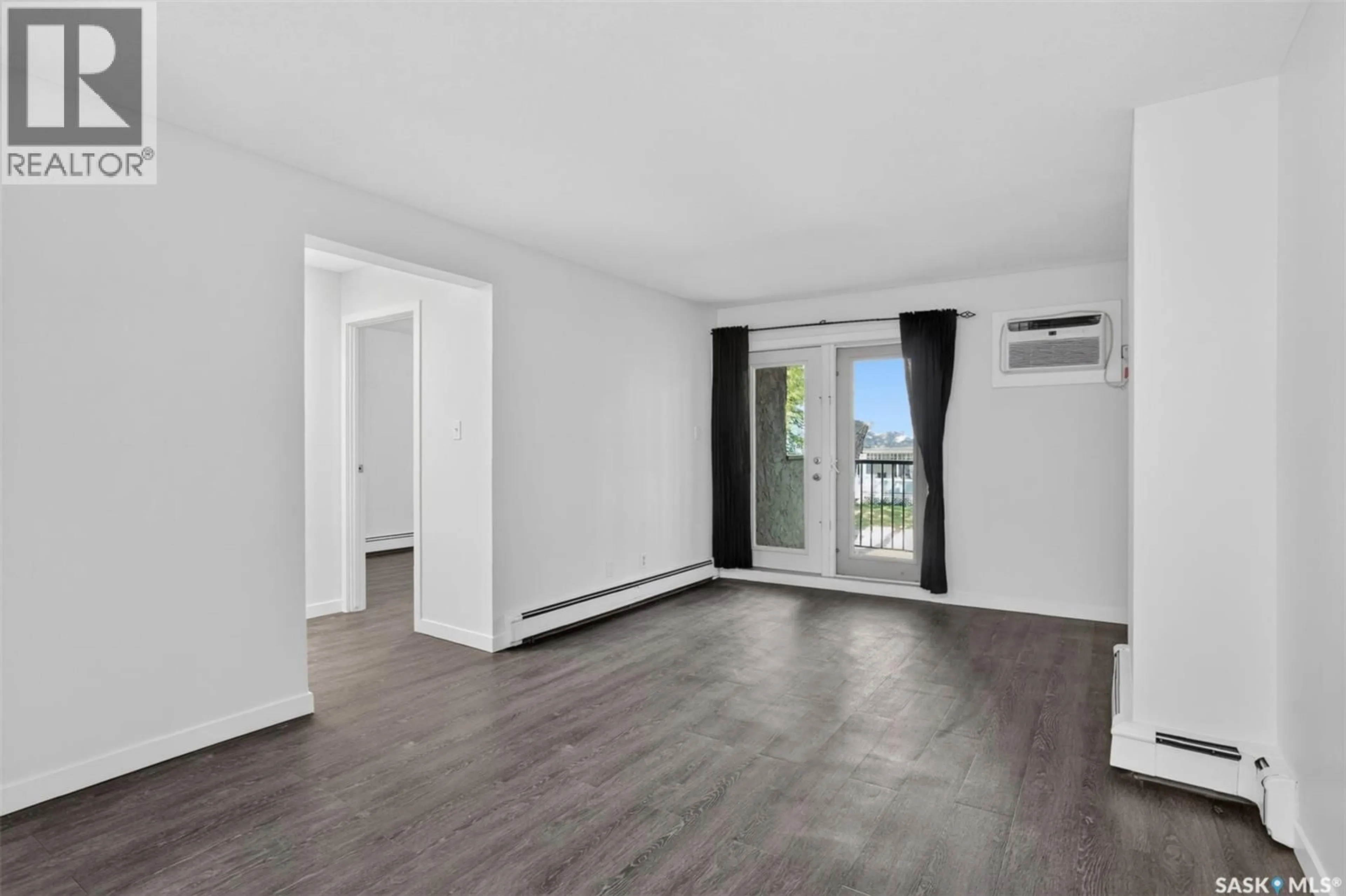 A pic of a room for N - 201 431 4TH AVENUE, Saskatoon Saskatchewan S7K2M4