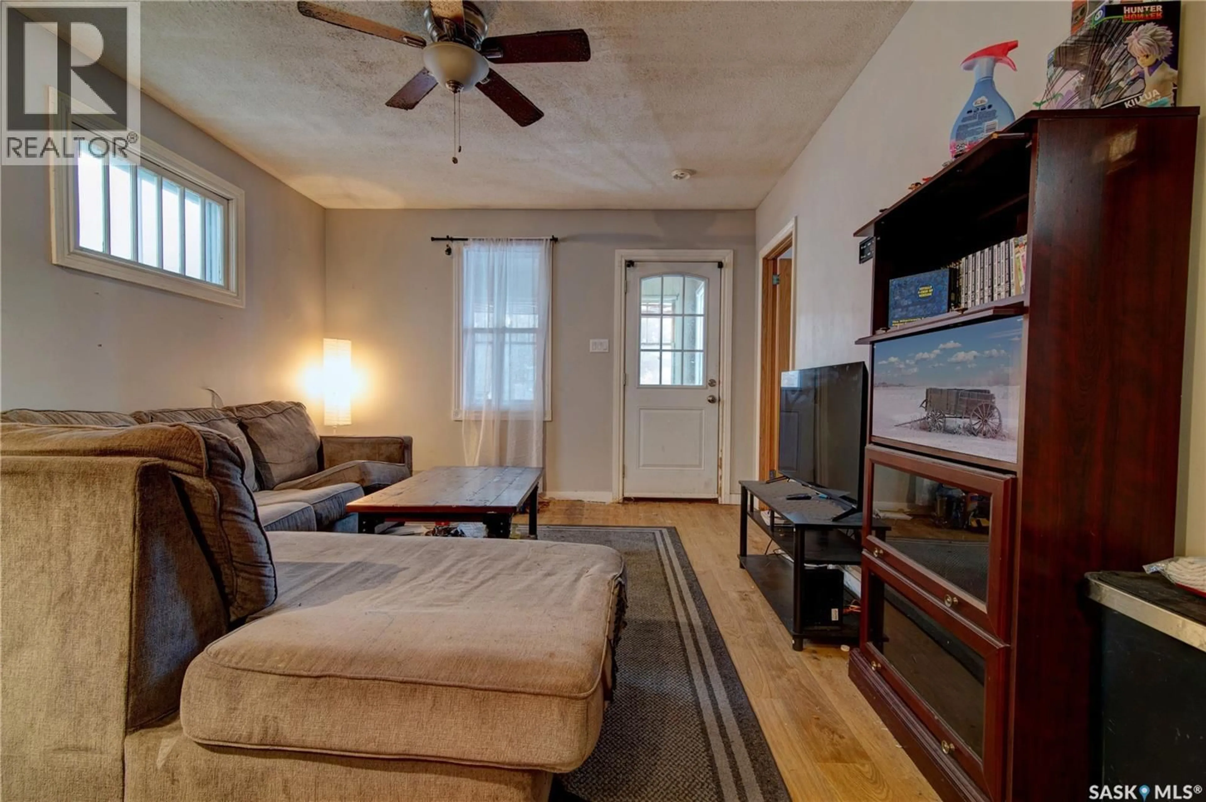 Living room with furniture, unknown for 1035 WALLACE STREET, Regina Saskatchewan S4N3Y7