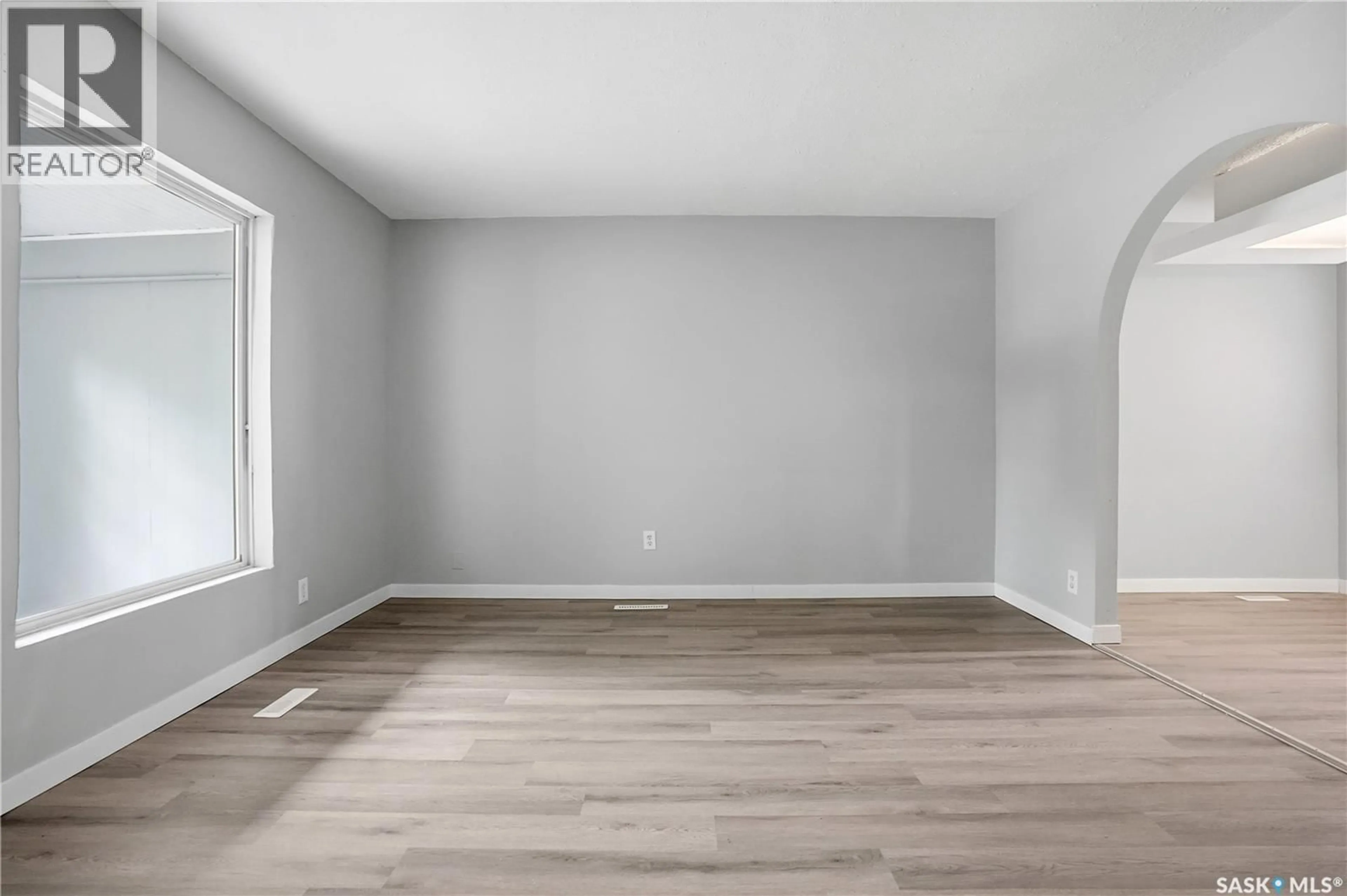 A pic of a room for 735 WASCANA STREET, Regina Saskatchewan S4T4H6