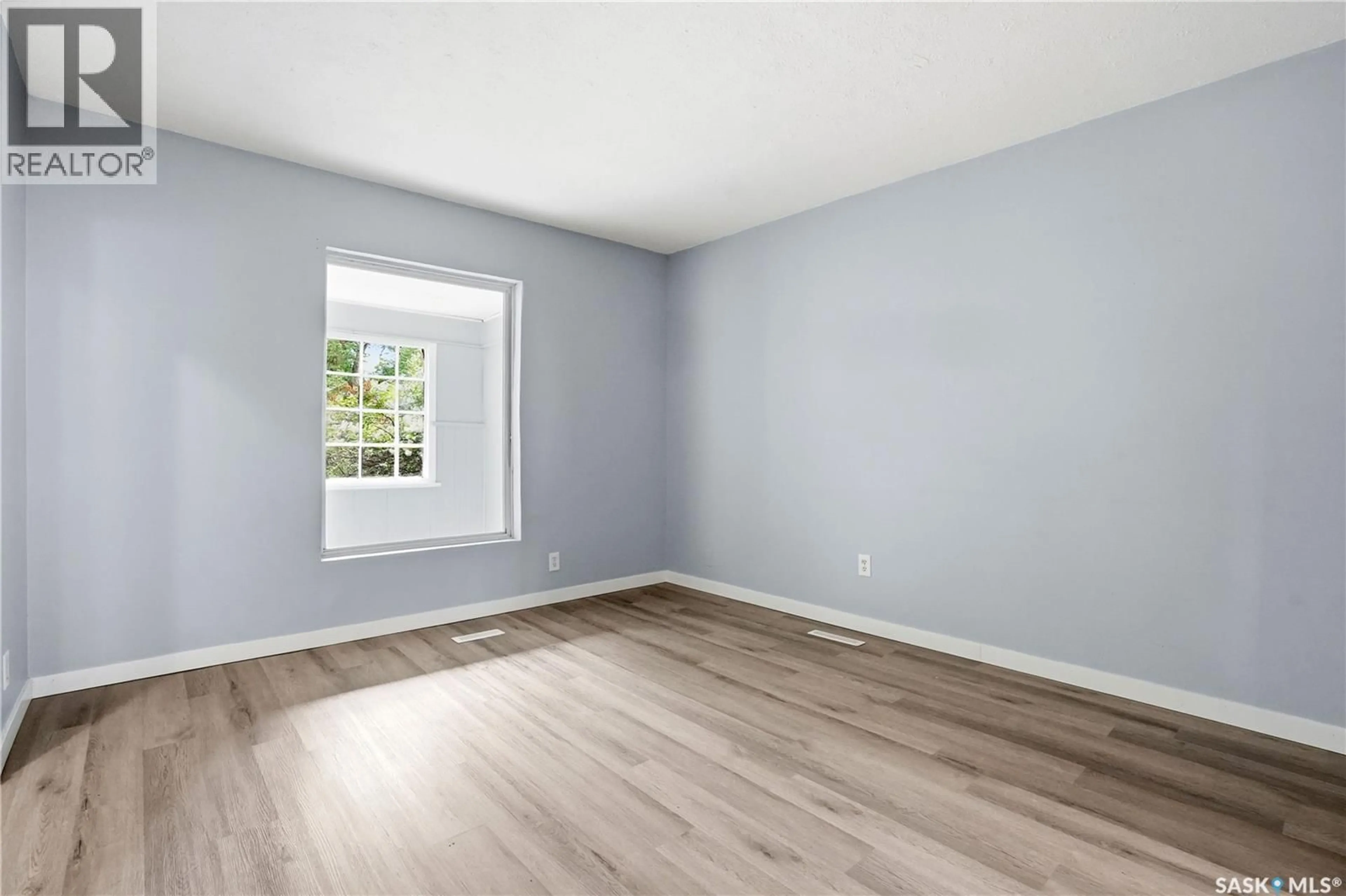 A pic of a room for 735 WASCANA STREET, Regina Saskatchewan S4T4H6