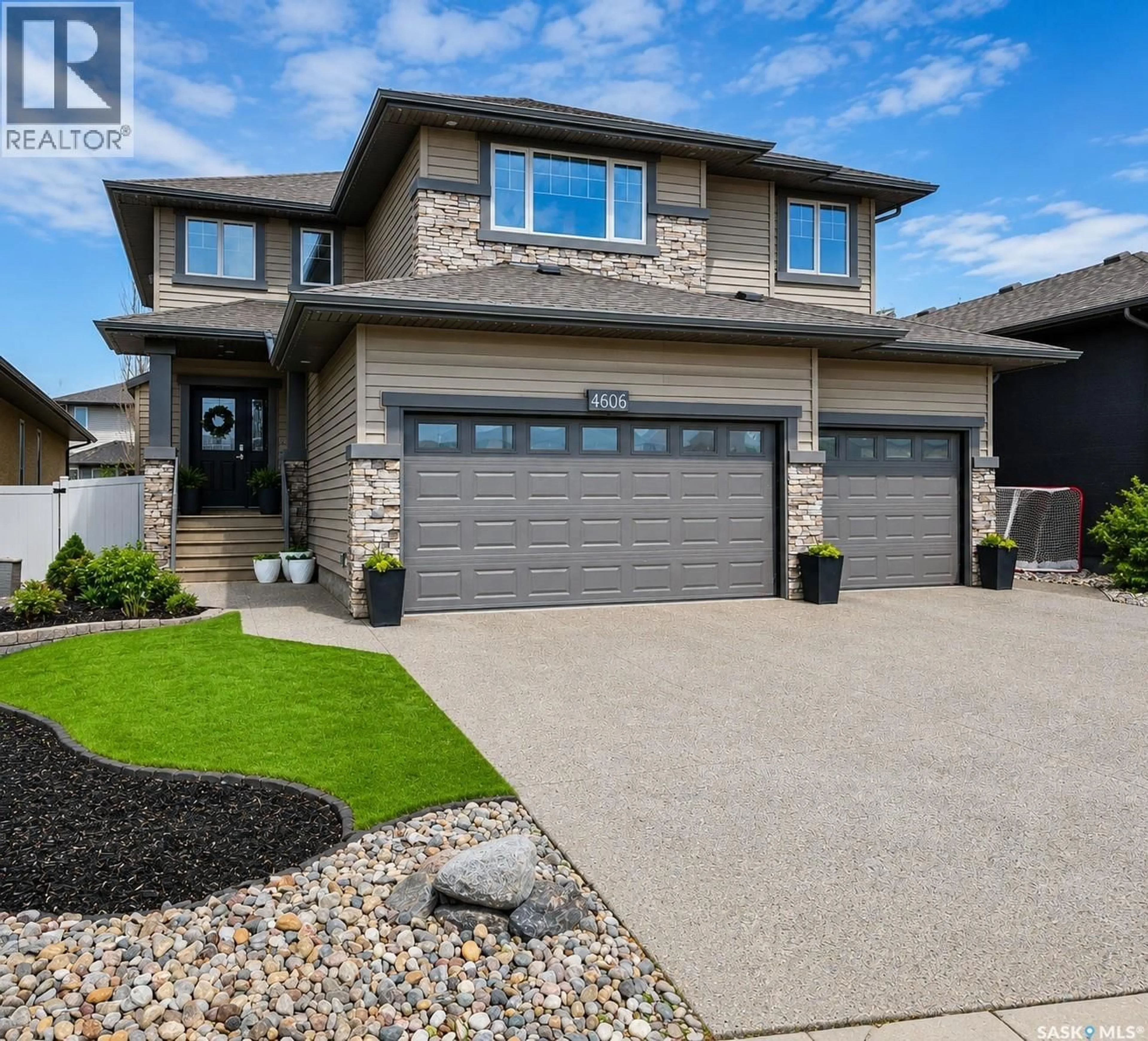 Home with vinyl exterior material, street for 4606 SHUMIATCHER CRESCENT, Regina Saskatchewan S4X0B8