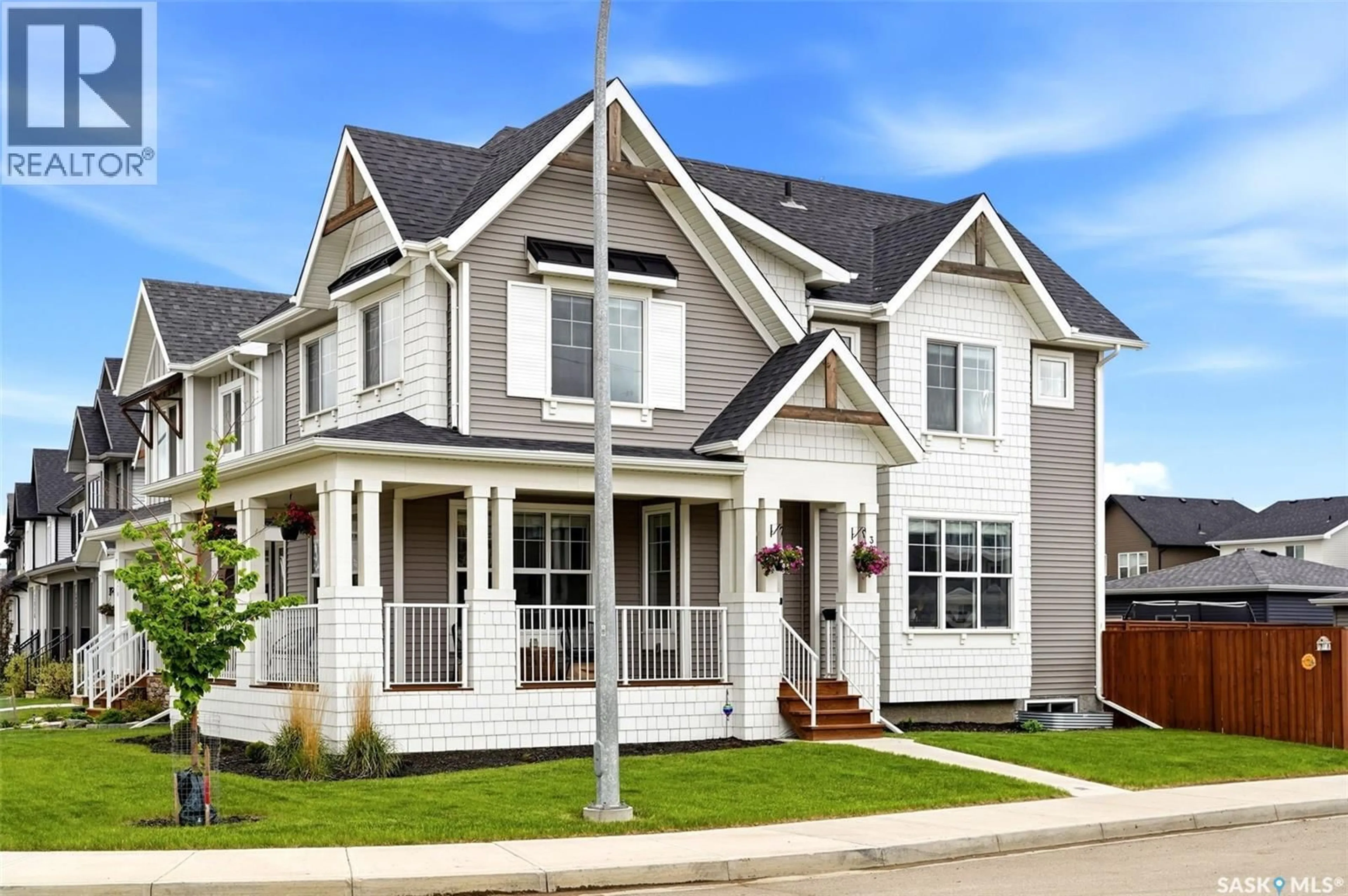 Home with vinyl exterior material, street for 3050 BELLEGARDE CRESCENT, Regina Saskatchewan S4V3W3