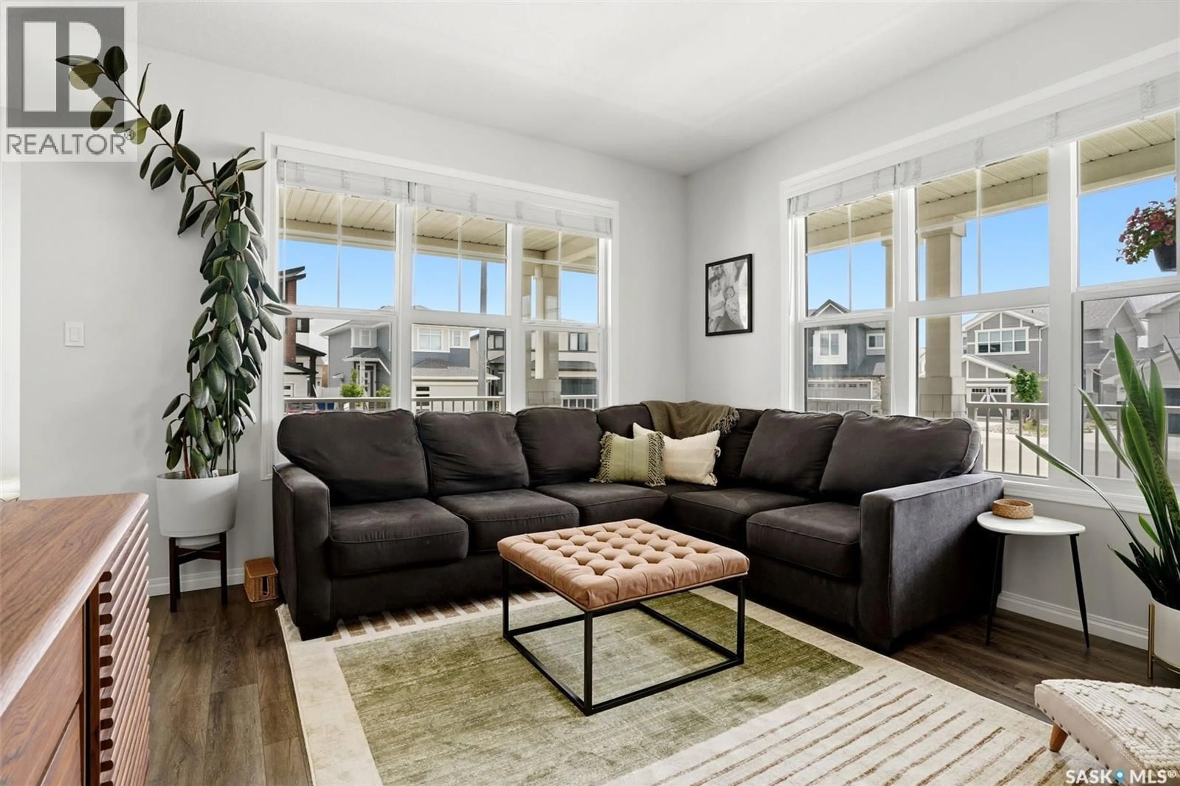 Living room with furniture, unknown for 3050 BELLEGARDE CRESCENT, Regina Saskatchewan S4V3W3