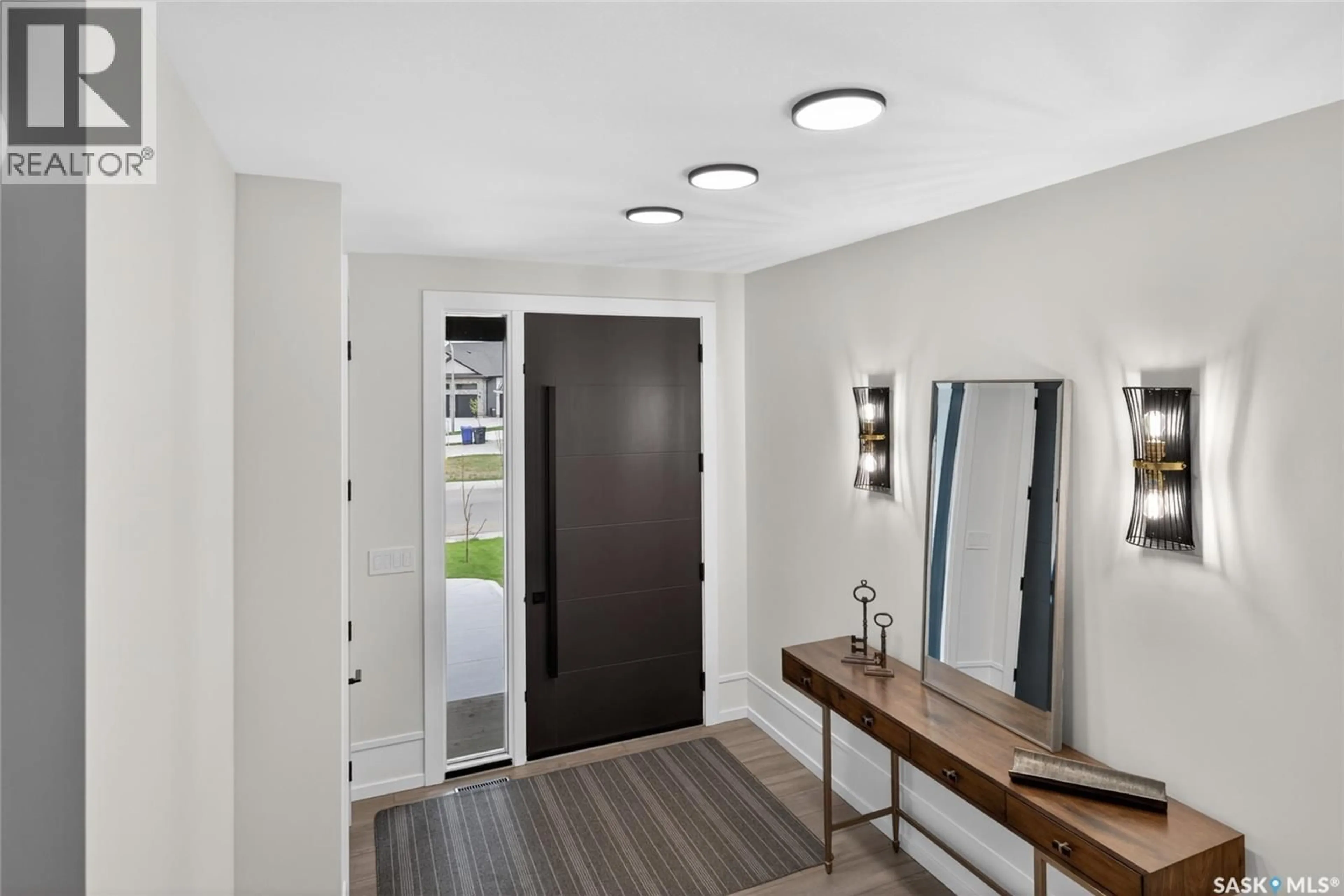 Indoor entryway for 428 WOOLF BEND, Saskatoon Saskatchewan S7W1E5