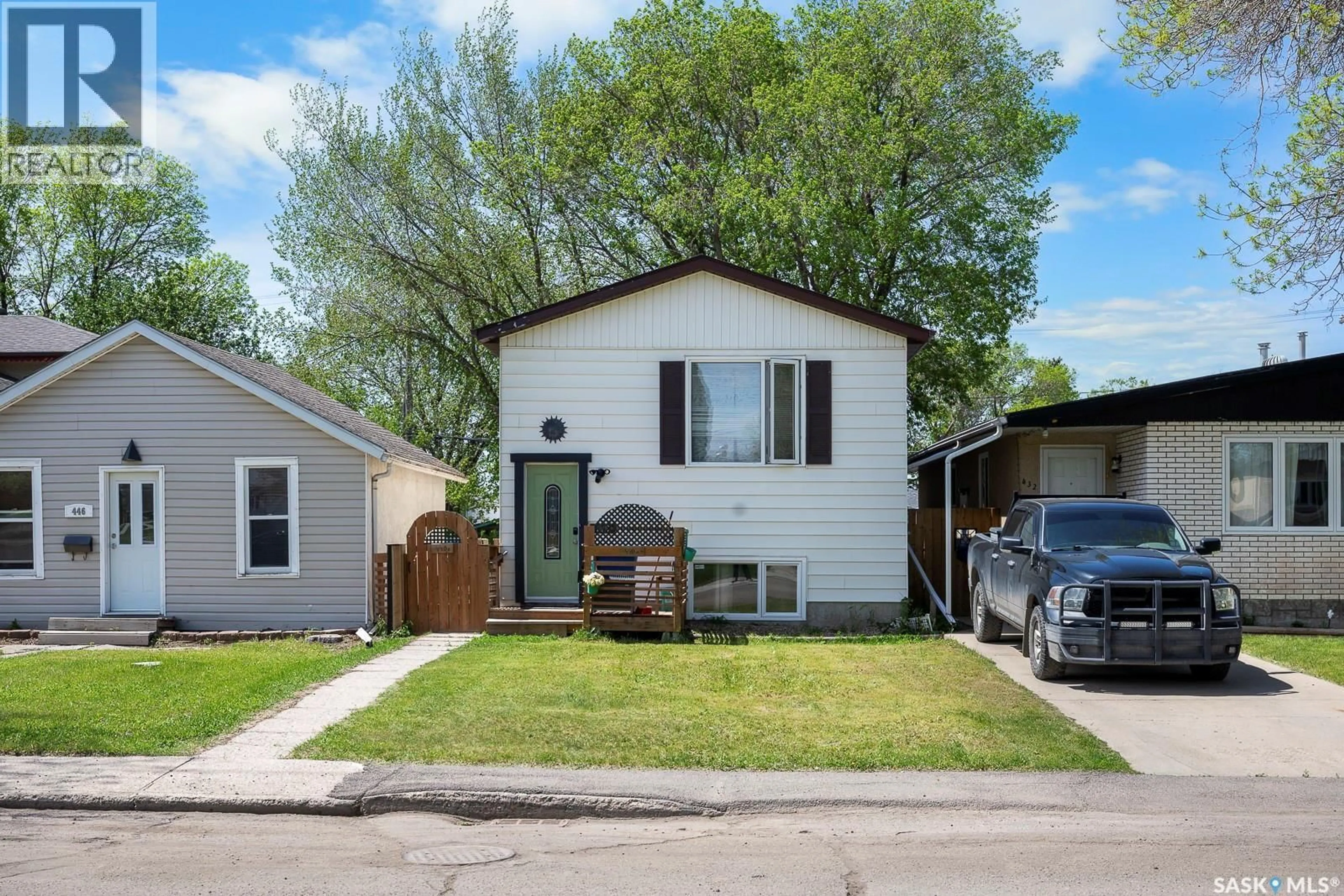 Home with vinyl exterior material, street for 440 LORNE STREET, Regina Saskatchewan S4R2J4