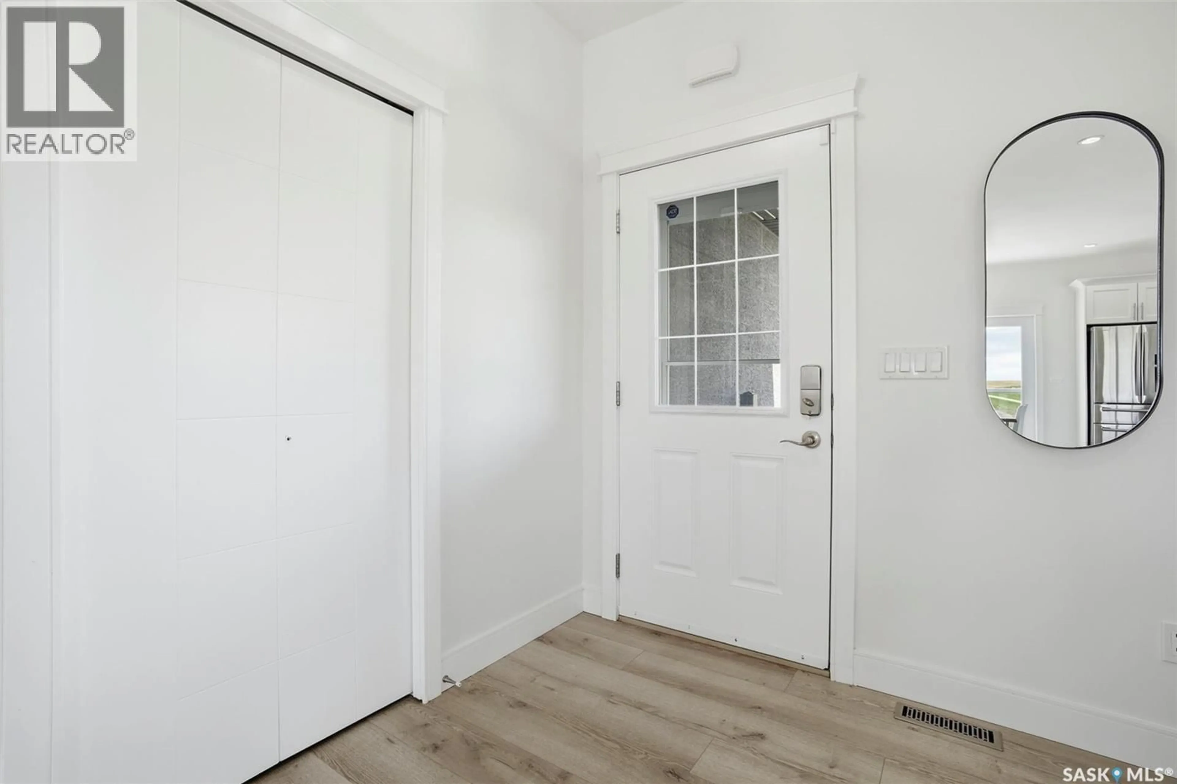 Indoor entryway for Lot - 10 REGAL VALLEY ESTATES, Dundurn Rm No. 314 Saskatchewan S0K1K0