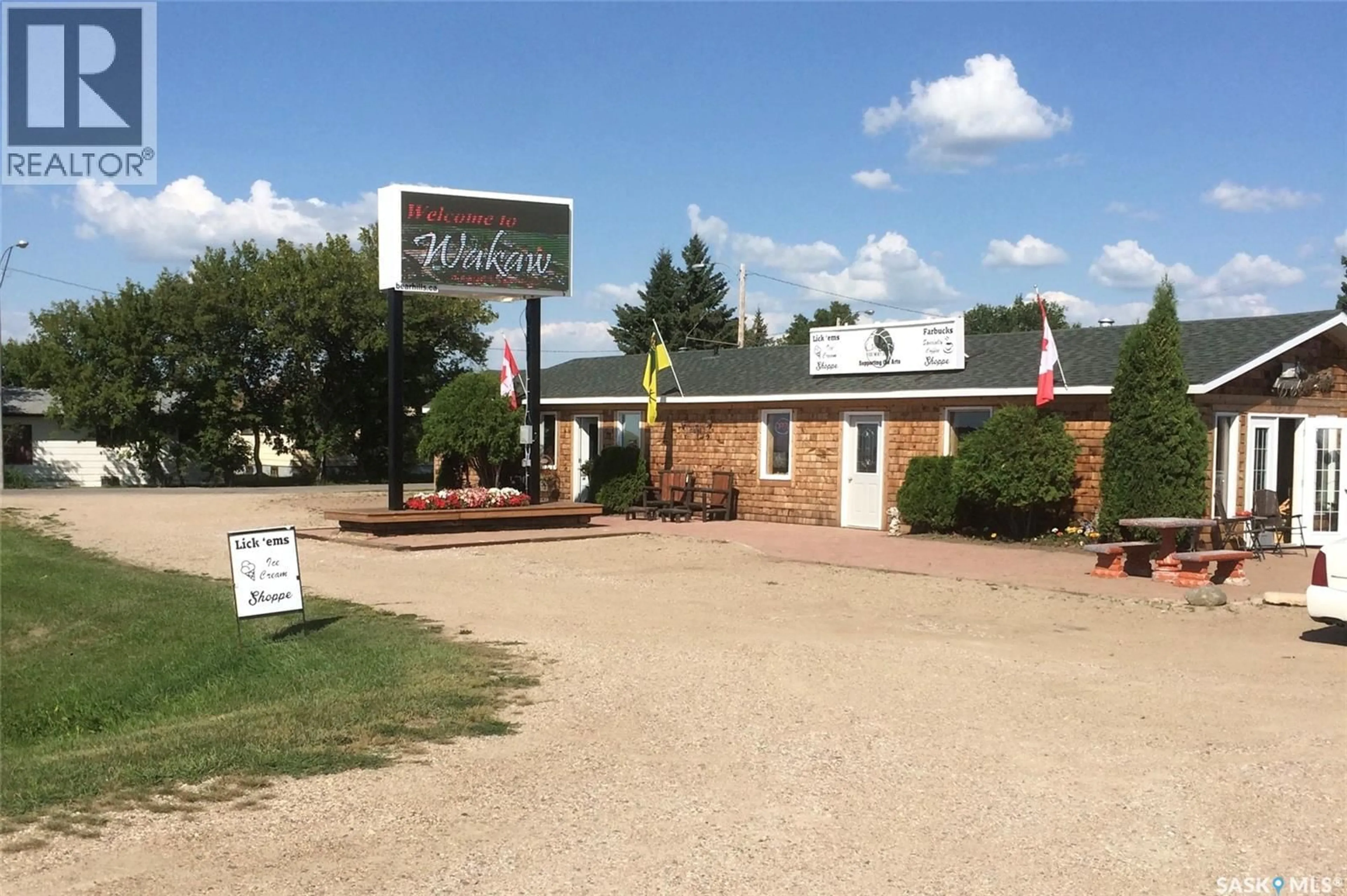 Patio, unknown for 423 1ST STREET, Wakaw Saskatchewan S0K4P0