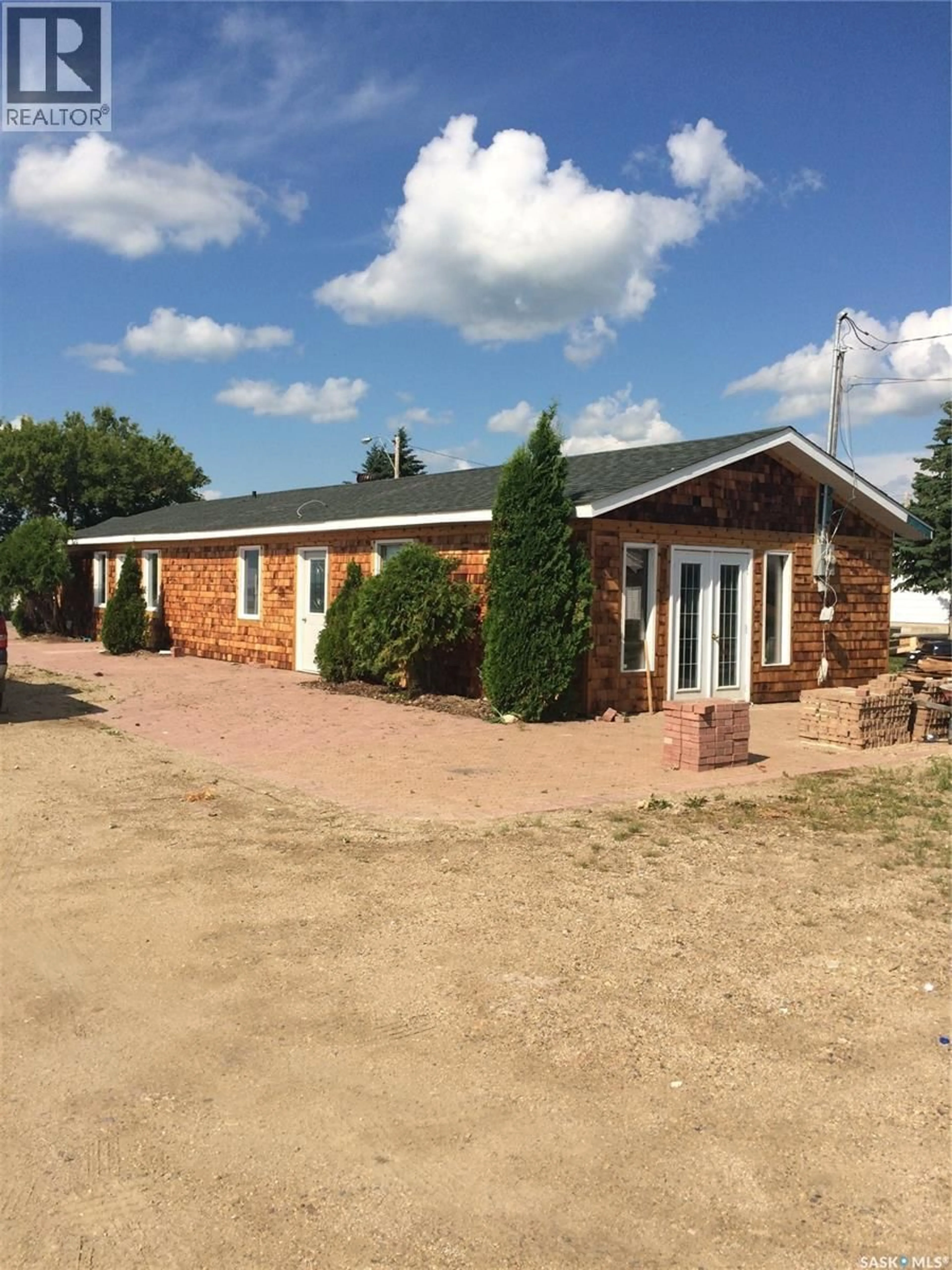 Home with brick exterior material, building for 423 1ST STREET, Wakaw Saskatchewan S0K4P0