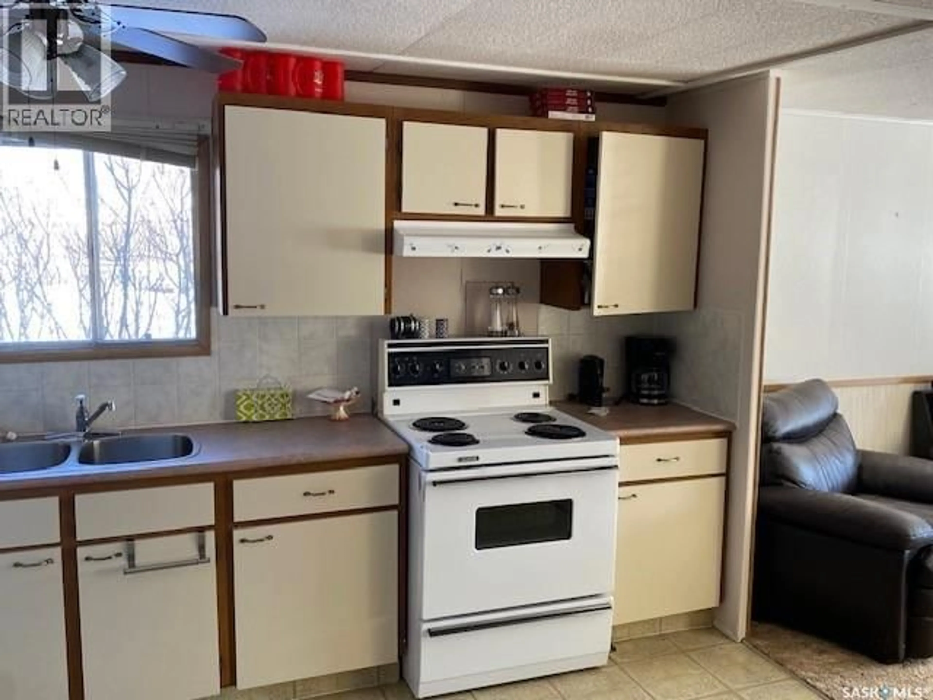 Standard kitchen, wood/laminate floor for 2 BRONCO DRIVE, Big River Rm No. 555 Saskatchewan S0J0E0