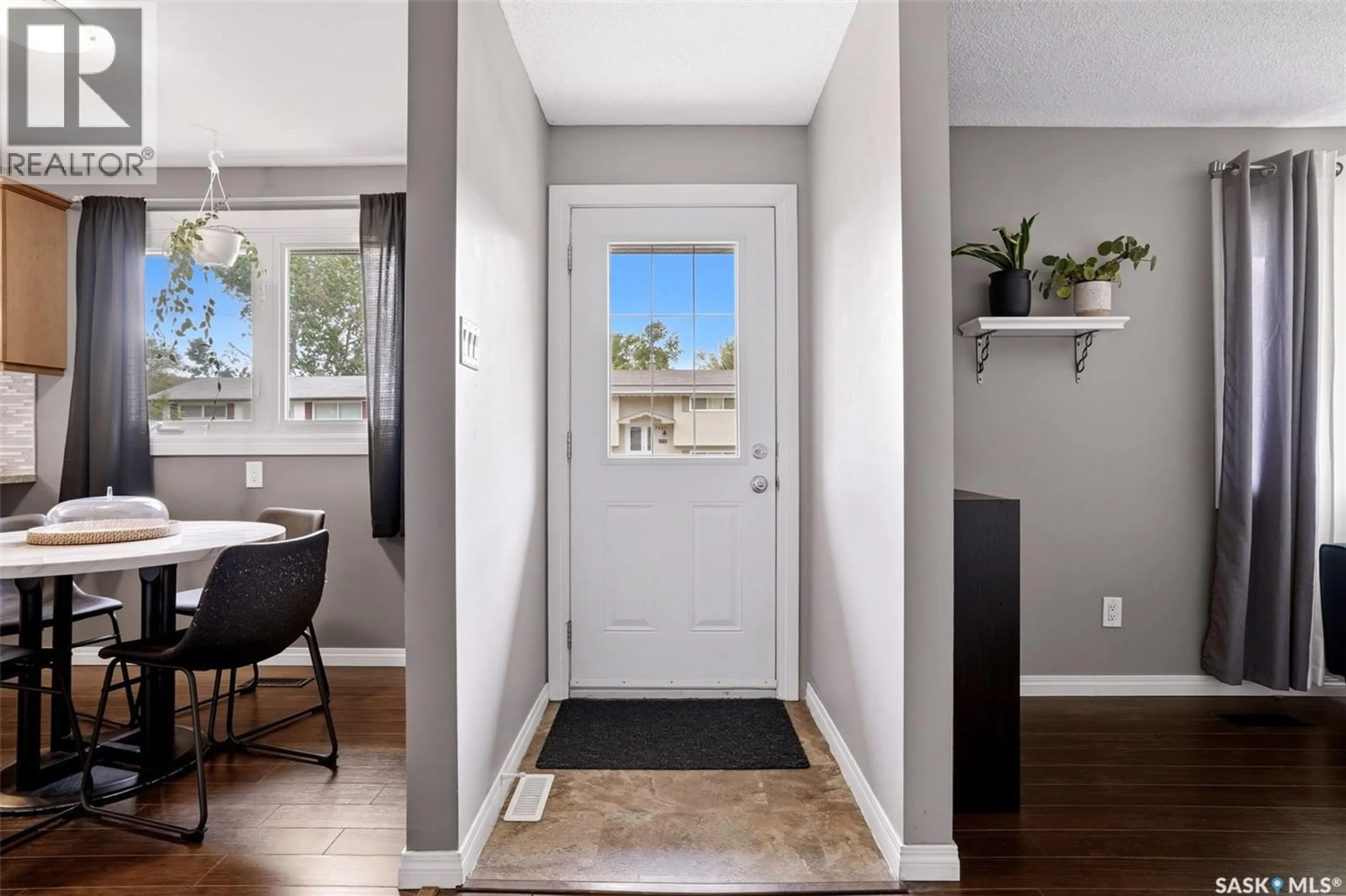 Indoor entryway for 7344 6TH AVENUE, Regina Saskatchewan S4T0P2
