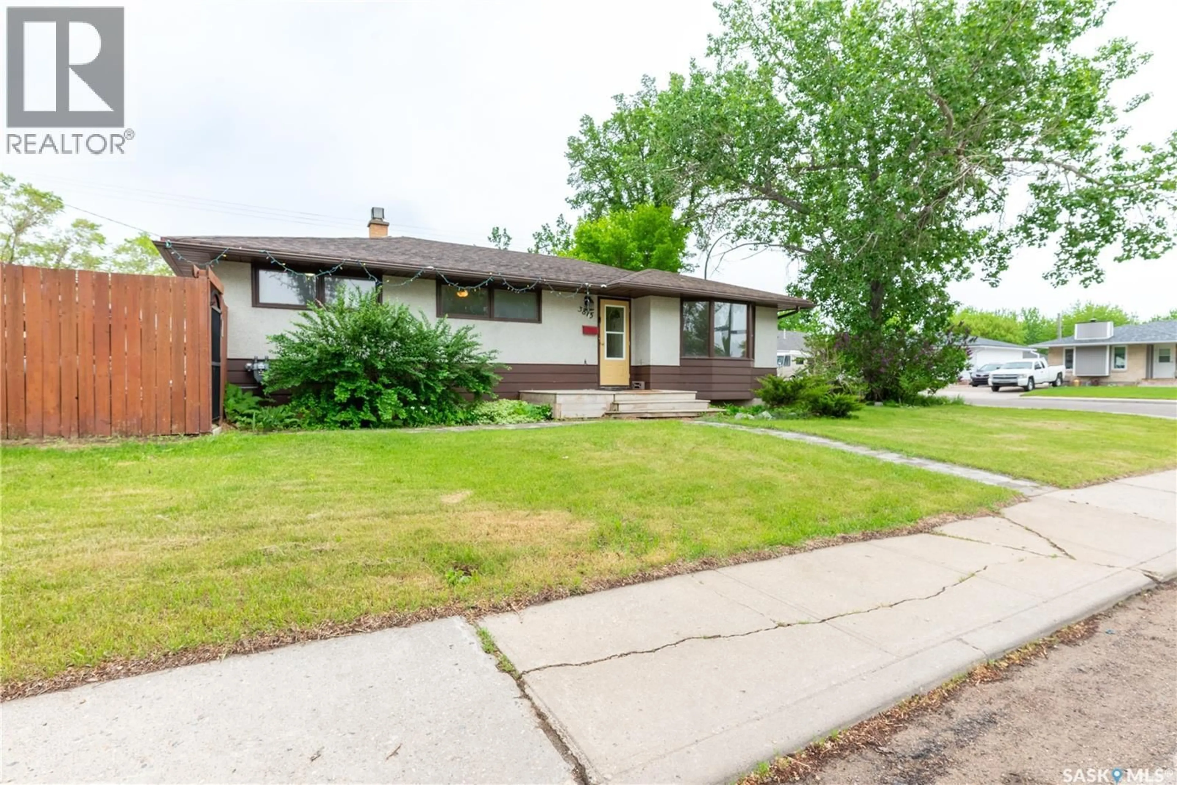 Unknown for 3815 VAN HORNE AVENUE, Regina Saskatchewan S4S1M5