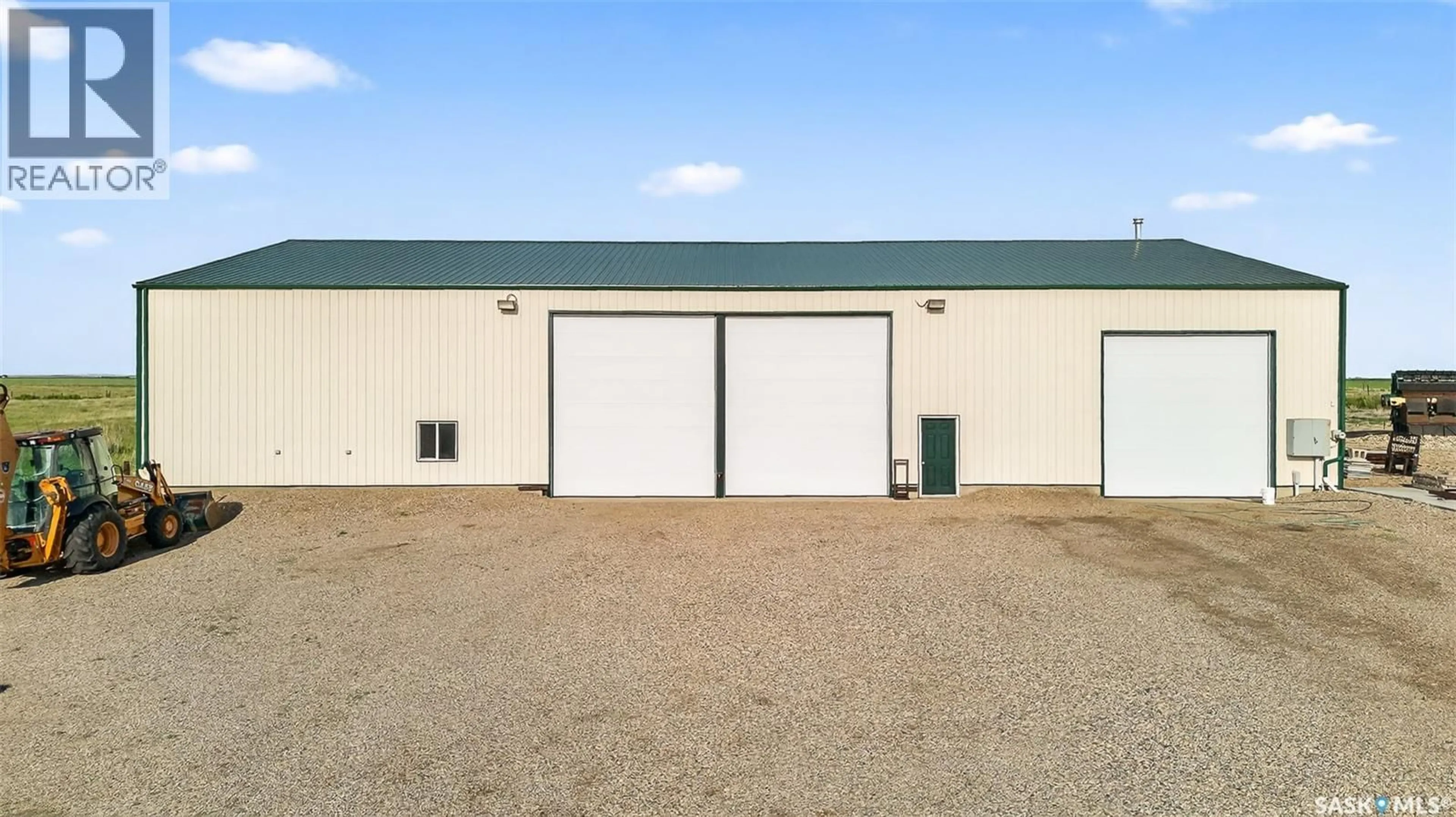 Indoor garage for STONY BEACH DREAM SHOP ACREAGE, Pense Rm No. 160 Saskatchewan S0G0G0