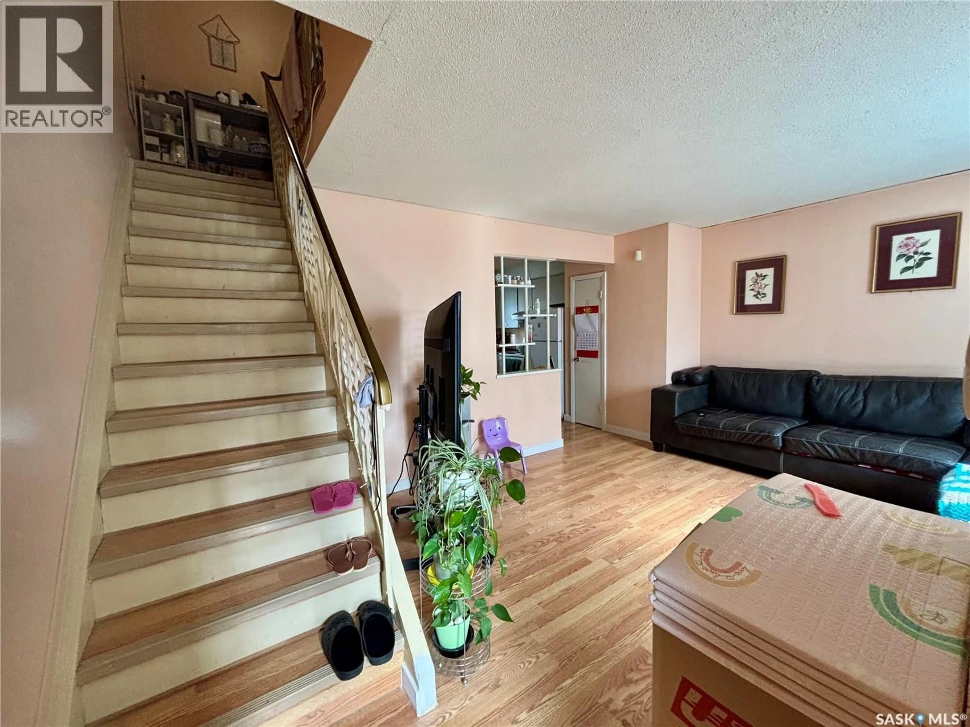 Unknown for 419 MCINTOSH STREET, Regina Saskatchewan S4R4Z7