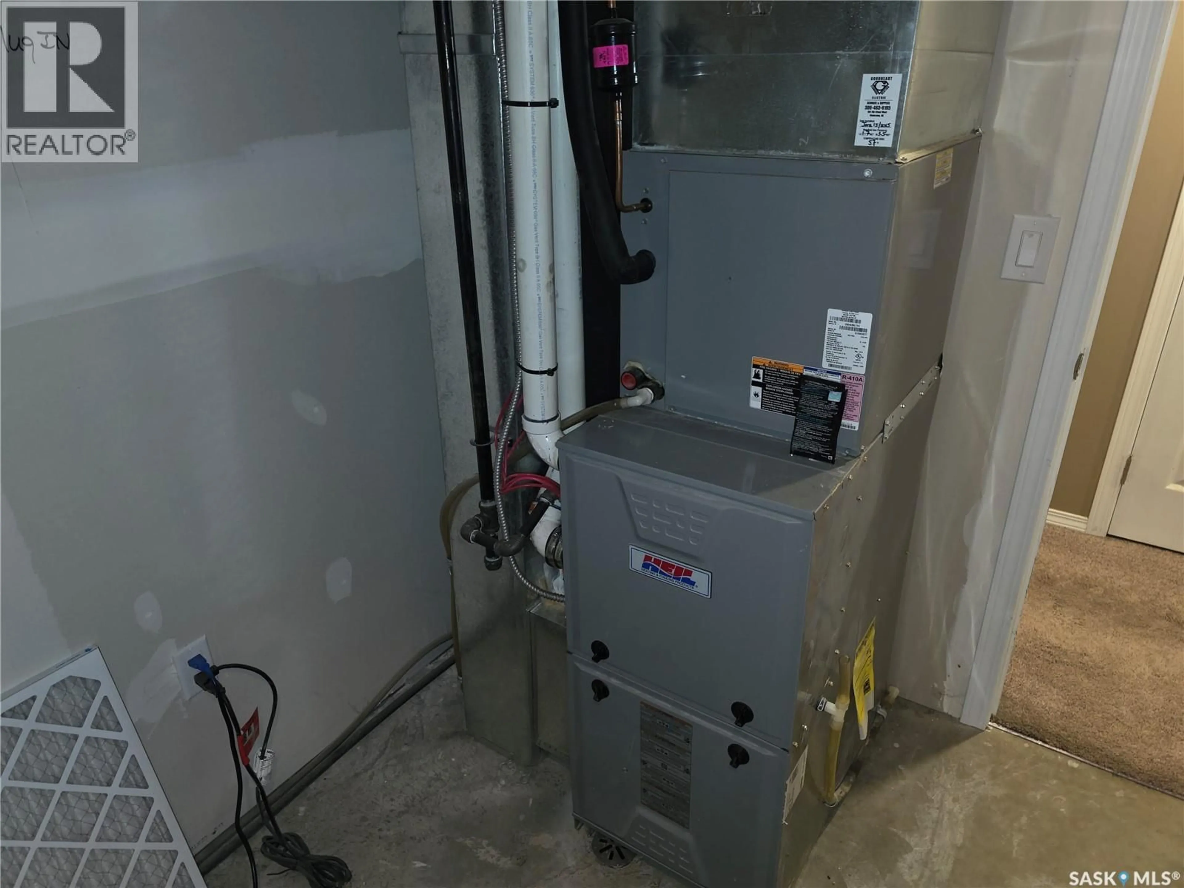 A pic of a room for 713 COLUMBIA AVENUE, Kerrobert Saskatchewan S0L1R0