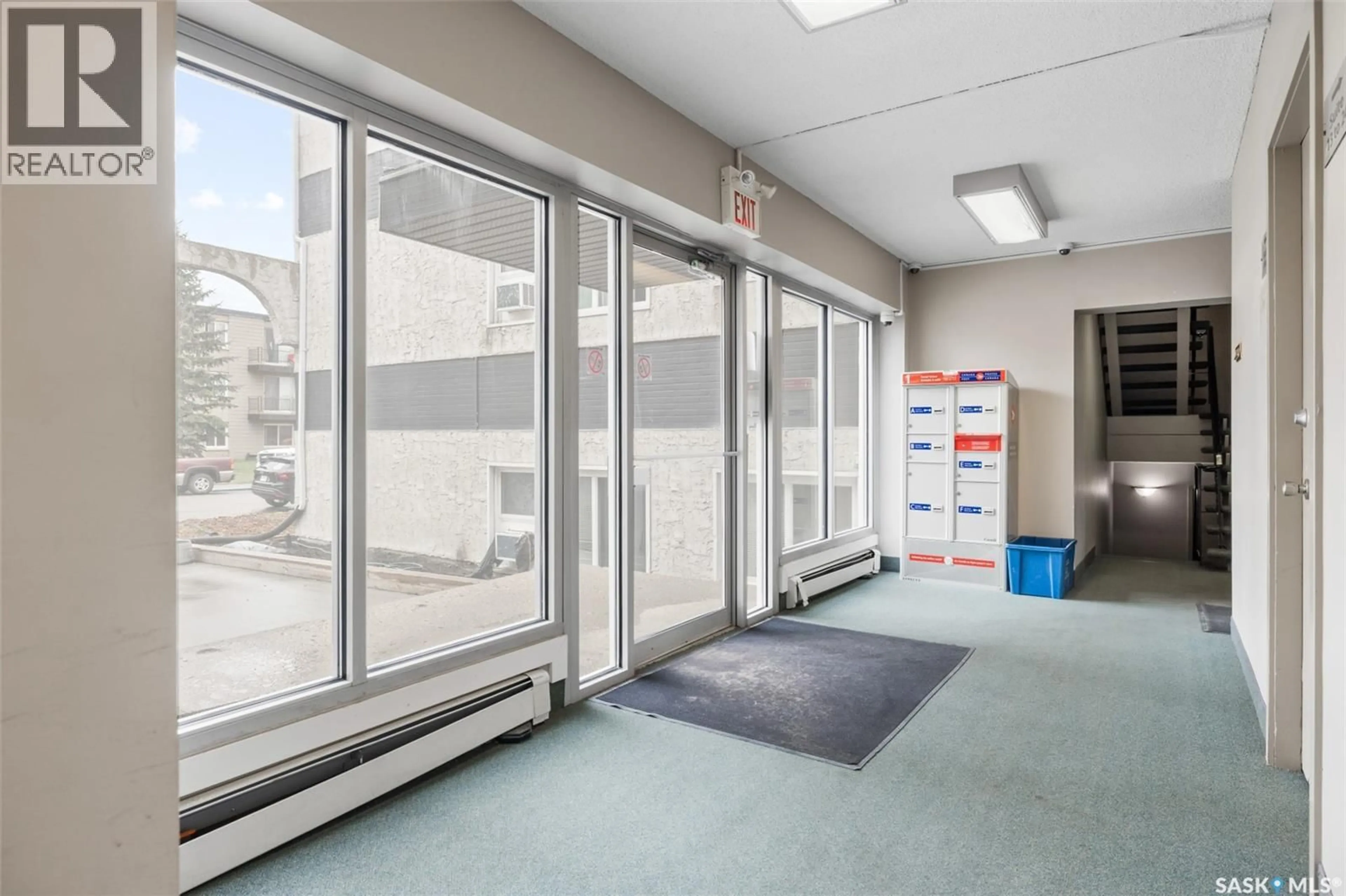 Indoor foyer for 12 125 FROOM CRESCENT, Regina Saskatchewan S4N1S8