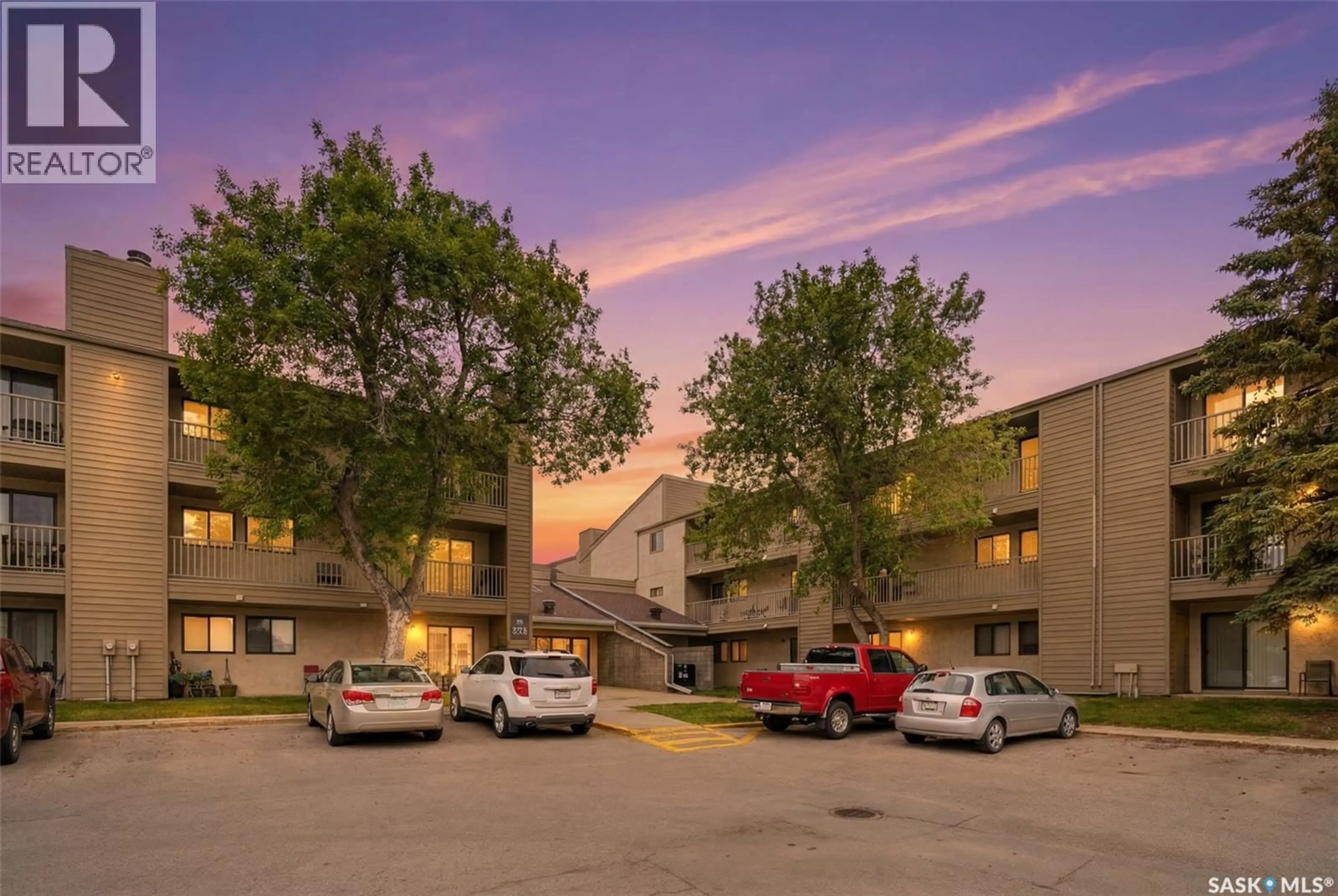 Patio, street for 207 - 307 TAIT PLACE, Saskatoon Saskatchewan S7H5L8