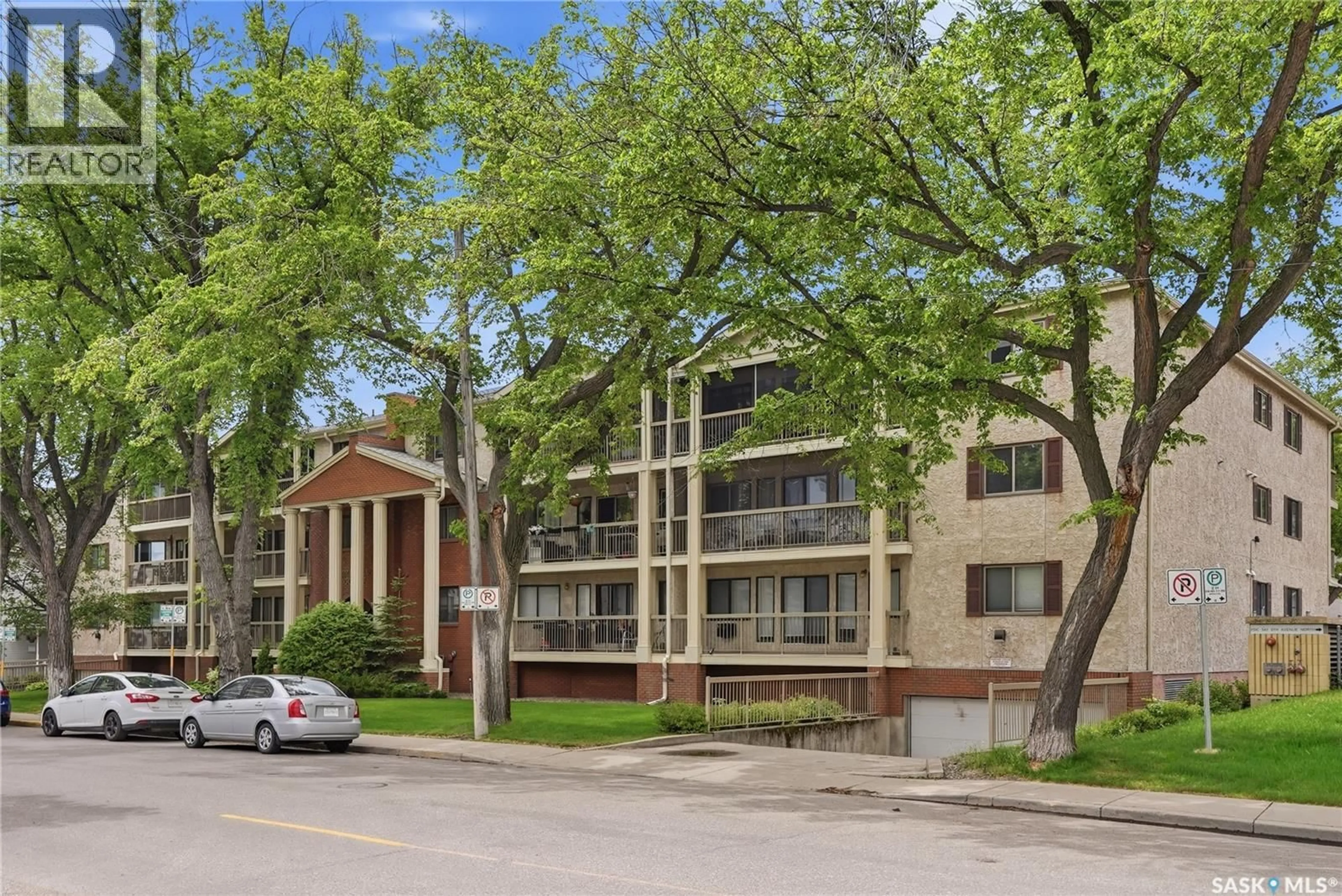 Patio, street for 108 525 5TH AVENUE, Saskatoon Saskatchewan S7K2R1