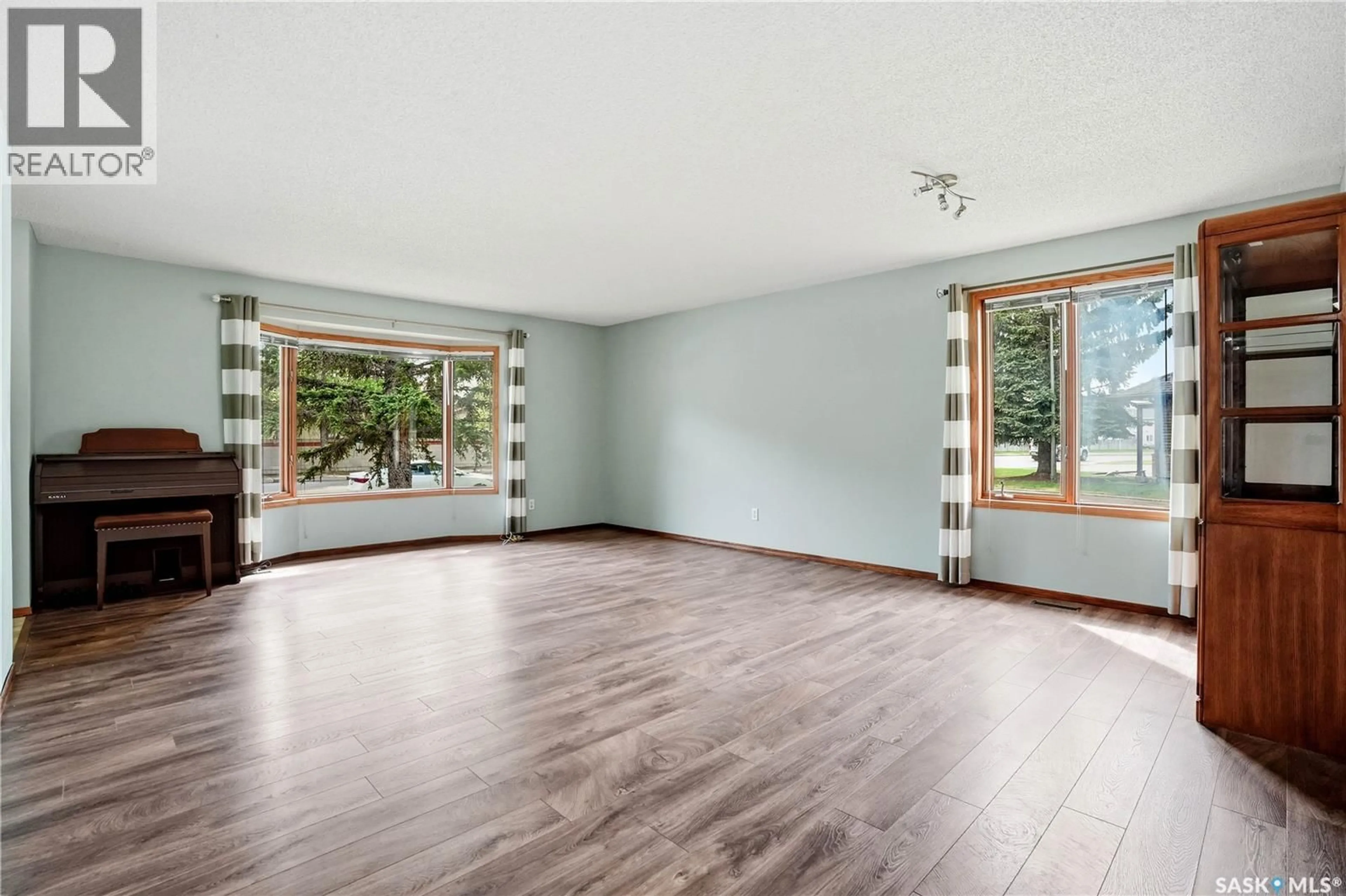 A pic of a room for 3344 WOODHAMS DRIVE, Regina Saskatchewan S4V2R1
