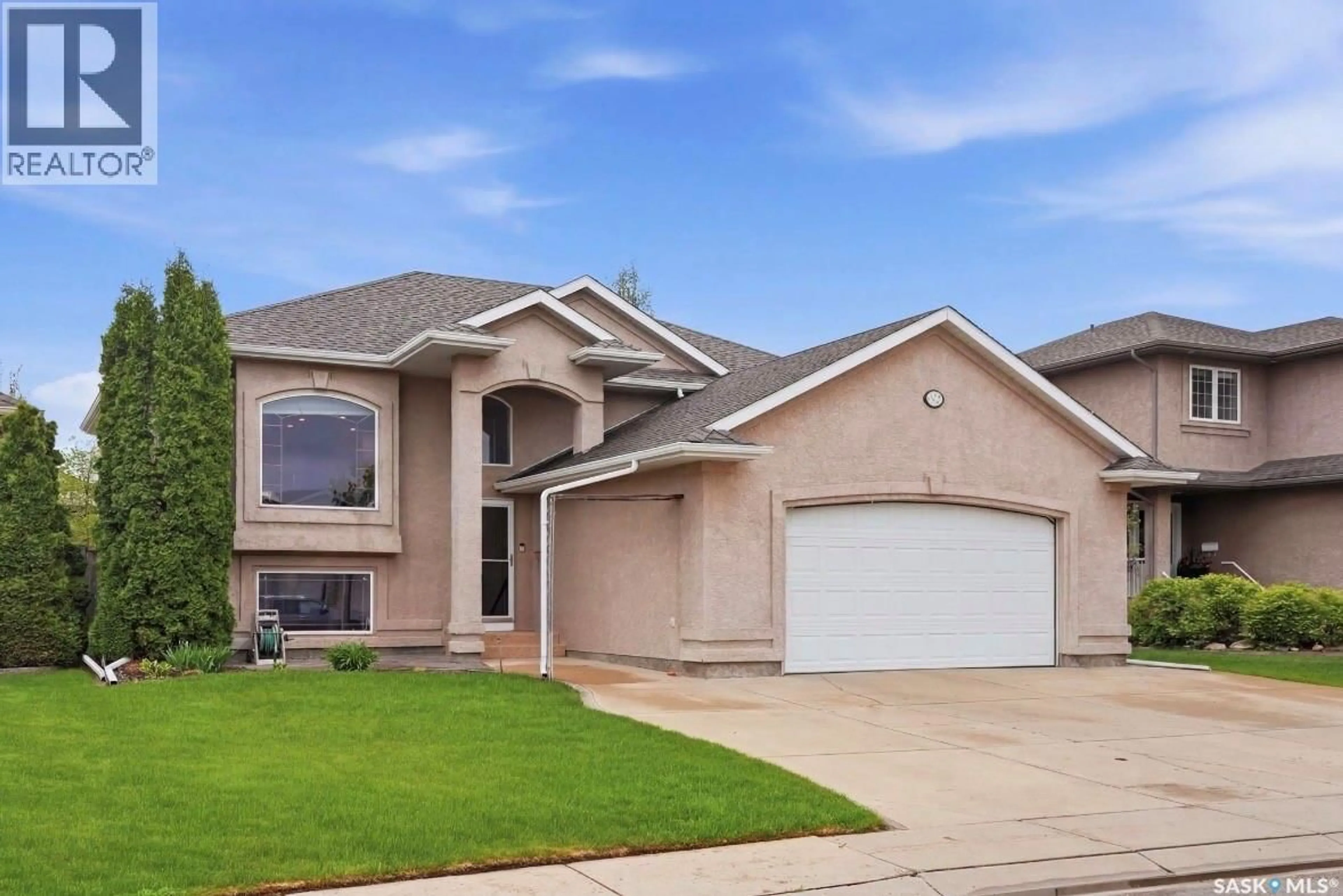 Home with vinyl exterior material, street for 839 BEECHMONT LANE, Saskatoon Saskatchewan S7V1C8