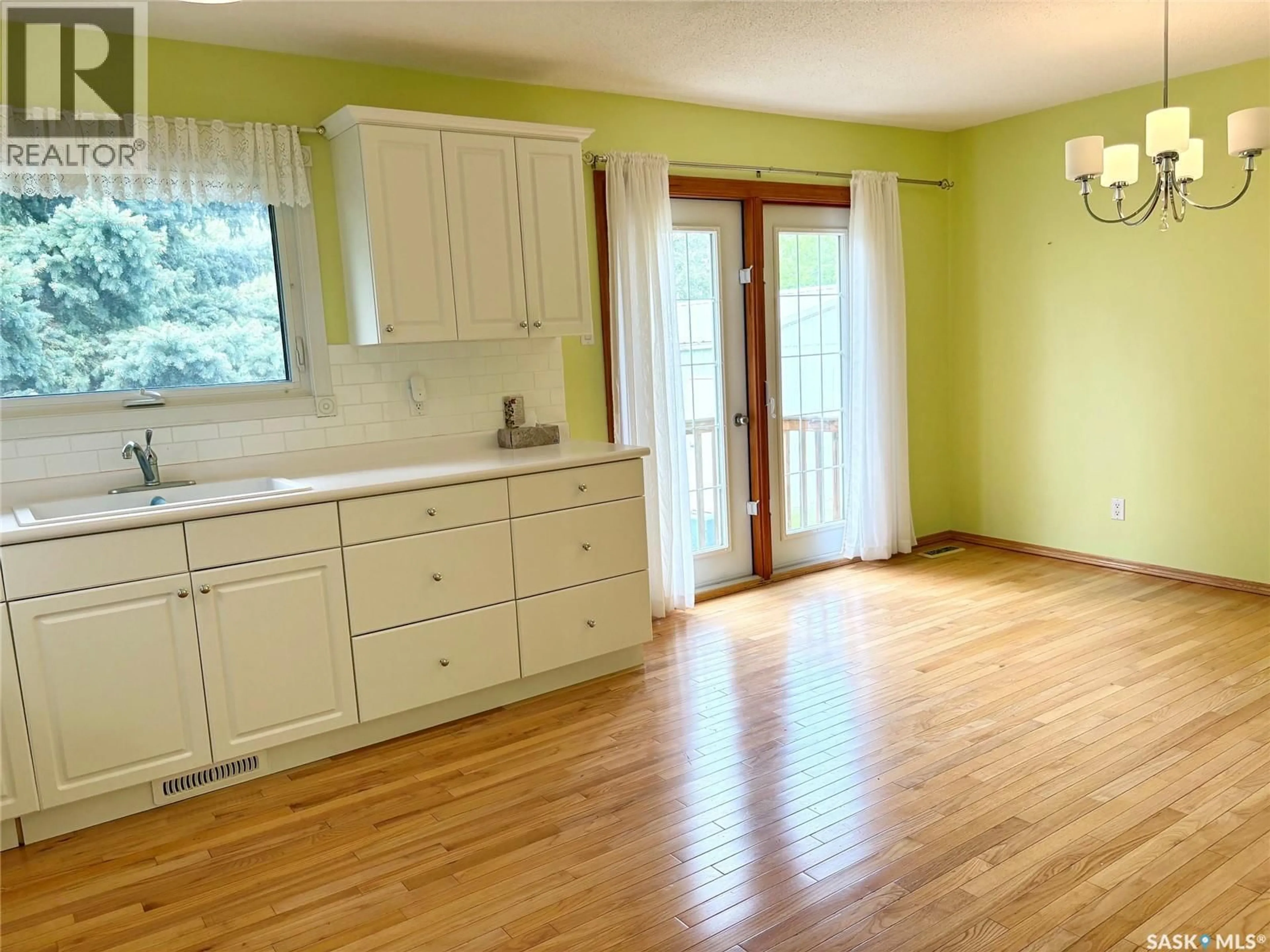 A pic of a room for 70 CLAREWOOD CRESCENT, Yorkton Saskatchewan S3N2V2