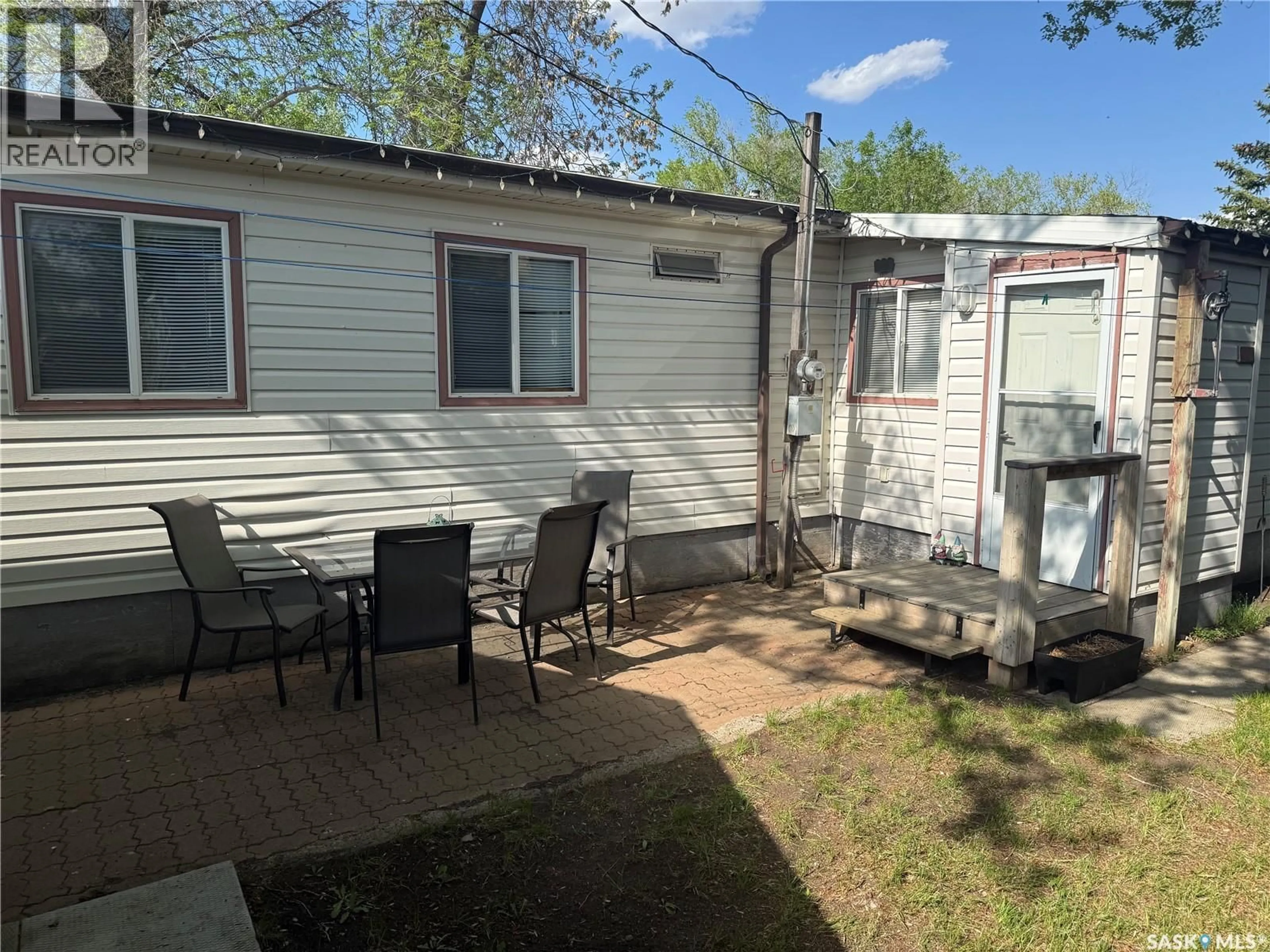 Patio, street for 177 POPLAR LANE, Wee Too Beach Saskatchewan S0G1C0