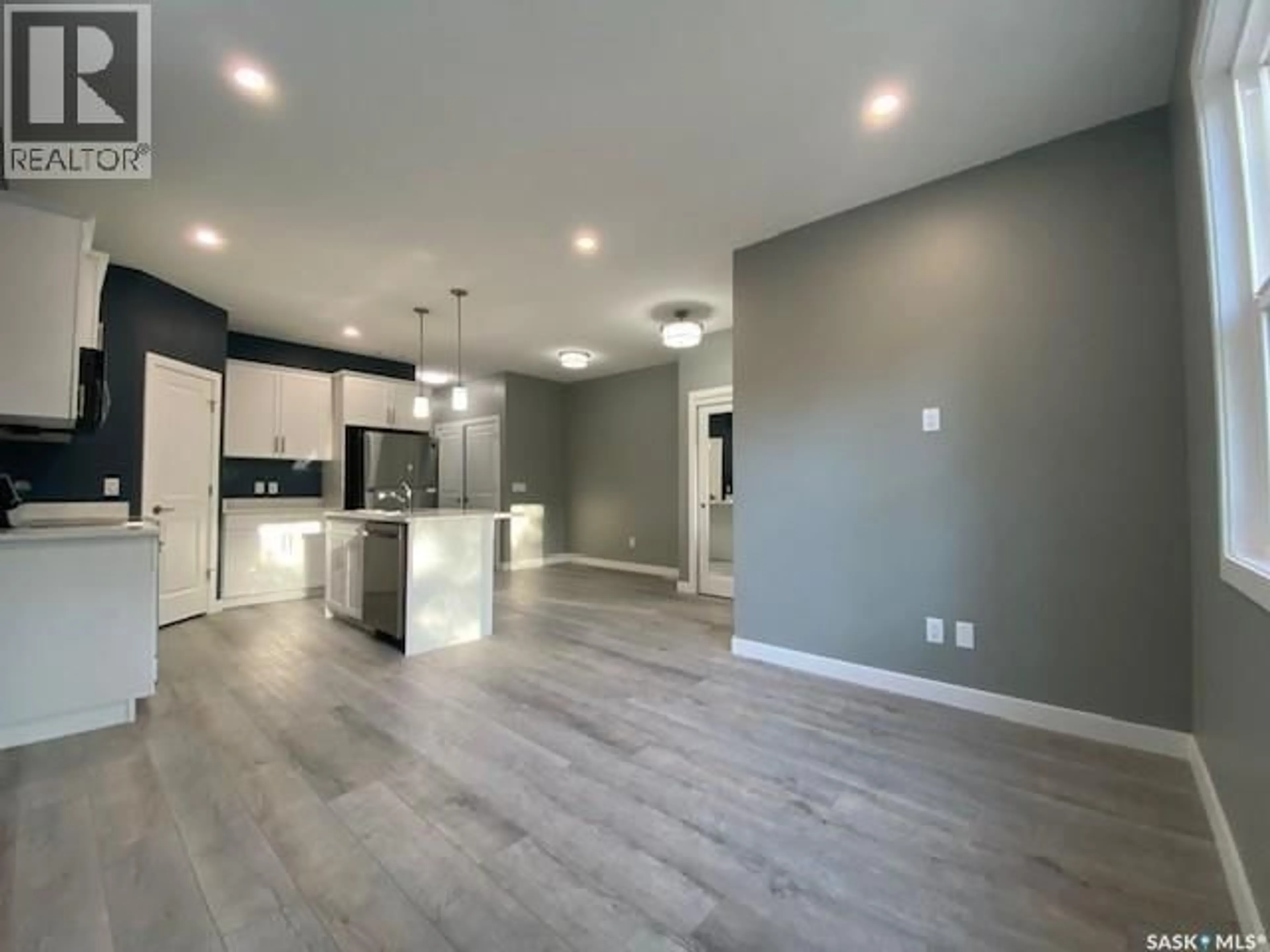 Open concept kitchen, unknown for 3067 ELPHINSTONE STREET, Regina Saskatchewan S4S2A6