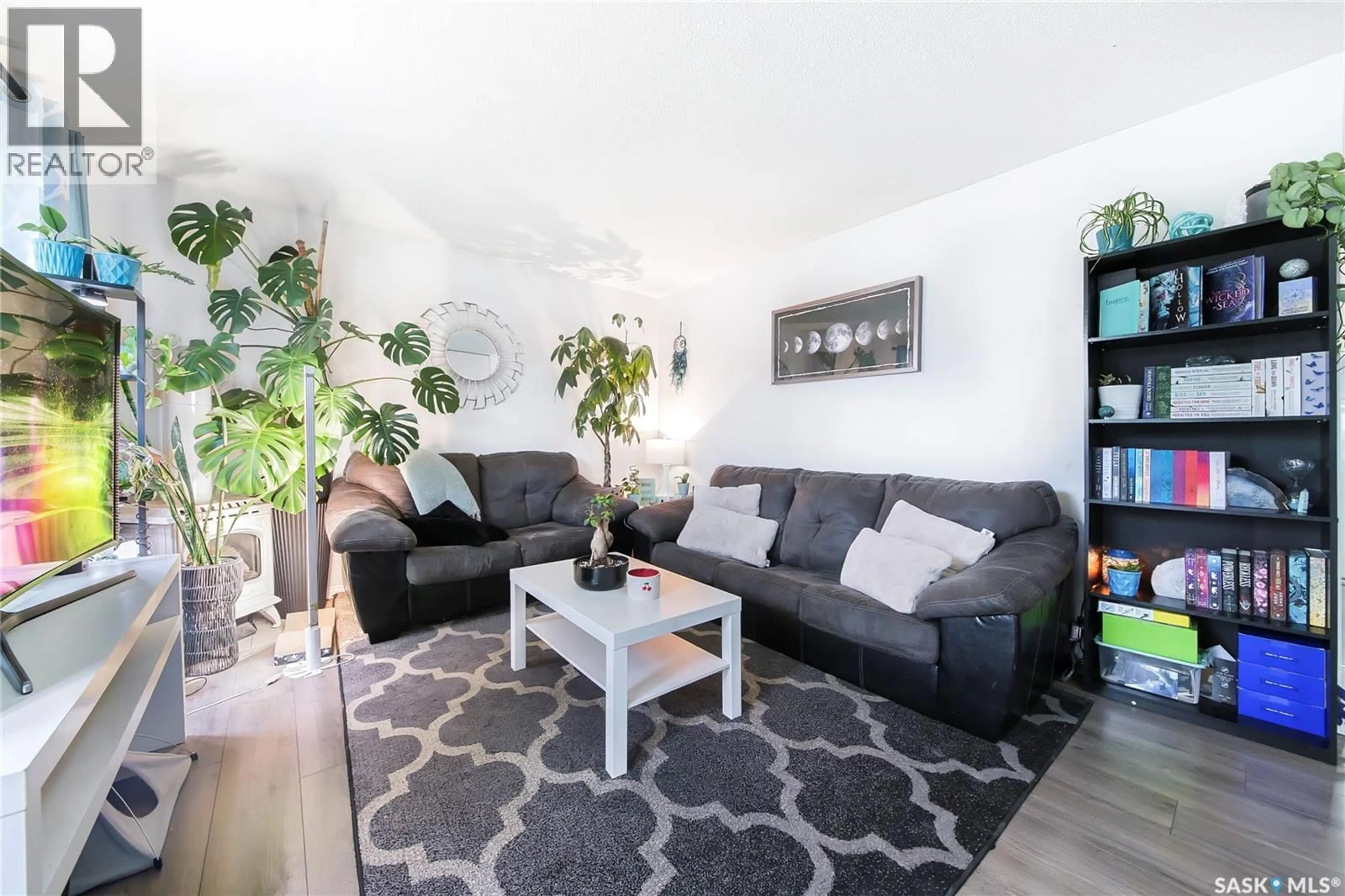Living room with furniture, unknown for 1615 VICKIES AVENUE, Saskatoon Saskatchewan S7N2P2