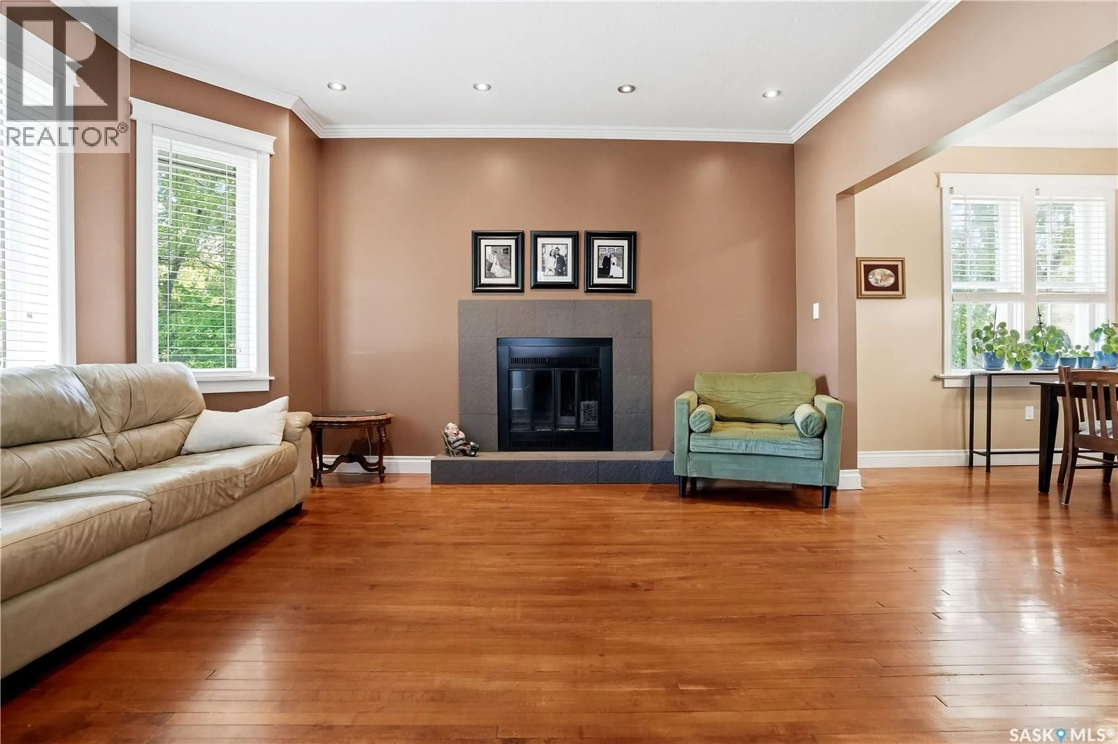 Living room with furniture, wood/laminate floor for 218 LANSDOWNE STREET E, Cupar Saskatchewan S0G0Y0