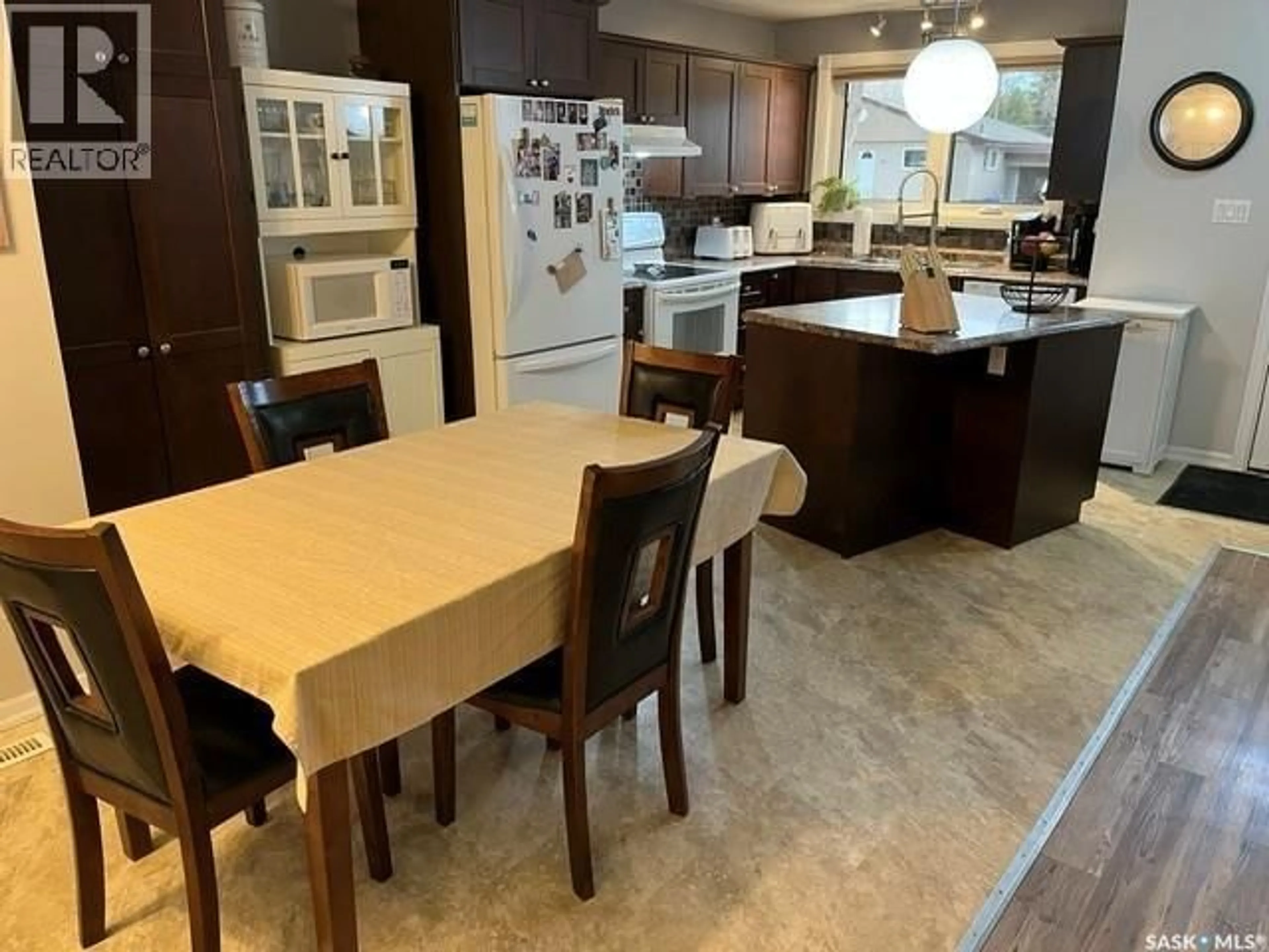Open concept kitchen, unknown for 206 3RD AVENUE, Canora Saskatchewan S0A0L0
