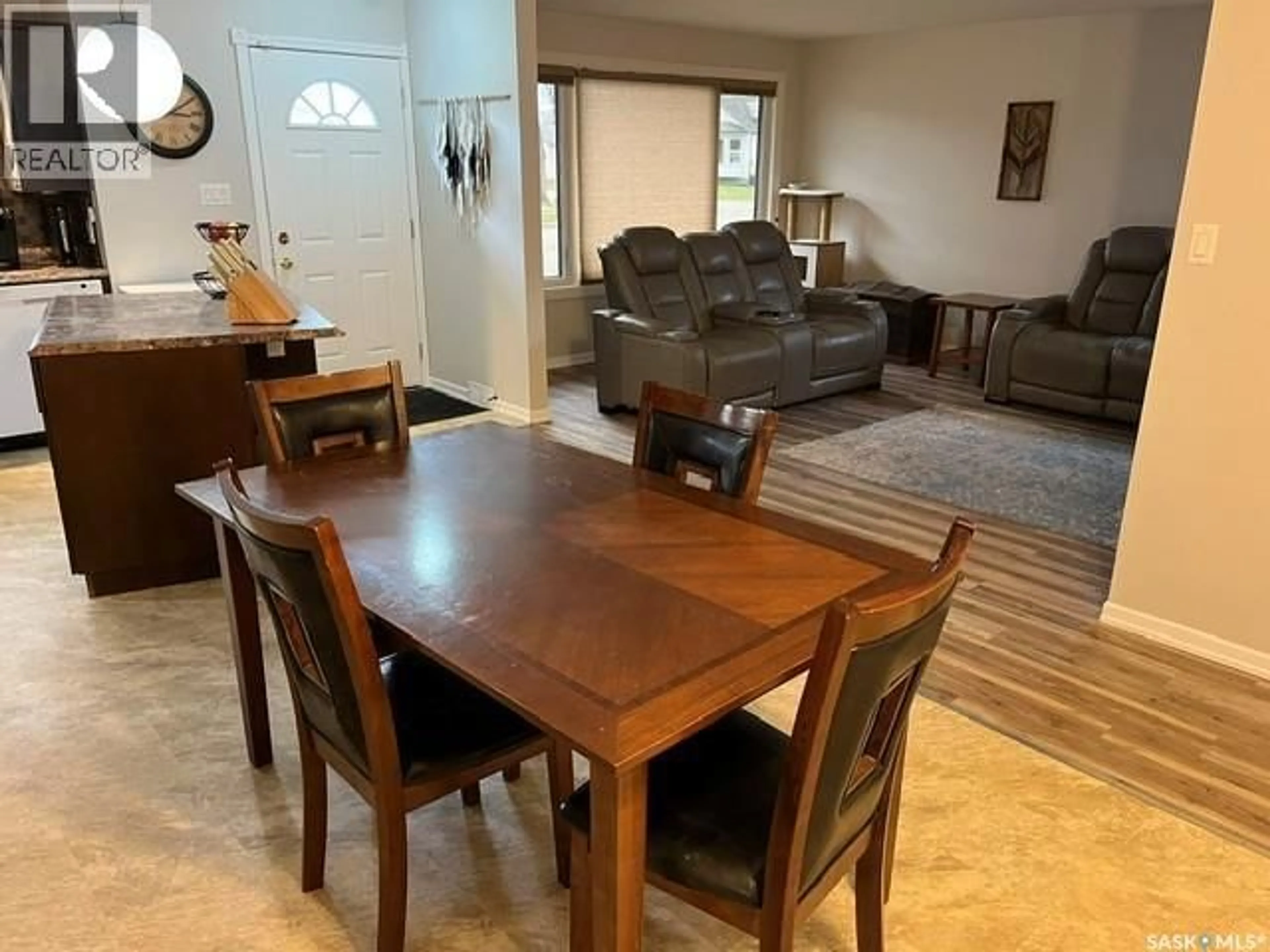 Unknown for 206 3RD AVENUE, Canora Saskatchewan S0A0L0